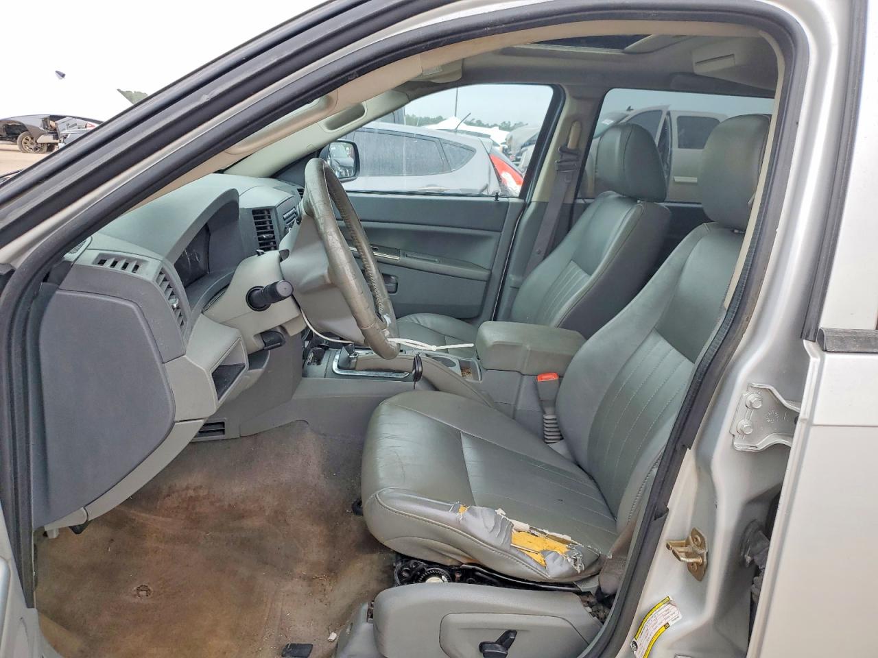 2007 Jeep Grand Cherokee Laredo Silver vin: 1J8HS48PX7C595480
