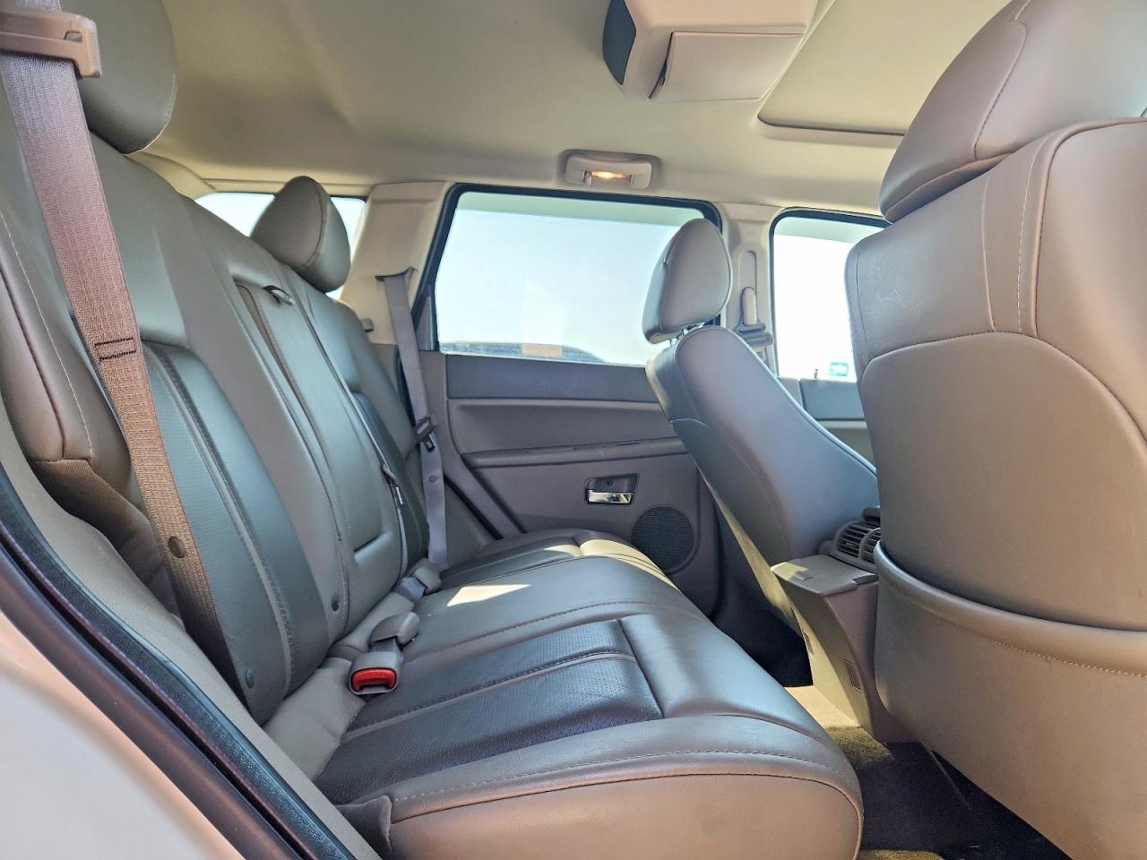 2007 Jeep Grand Cherokee Limited Белый vin: 1J8HS58227C686706