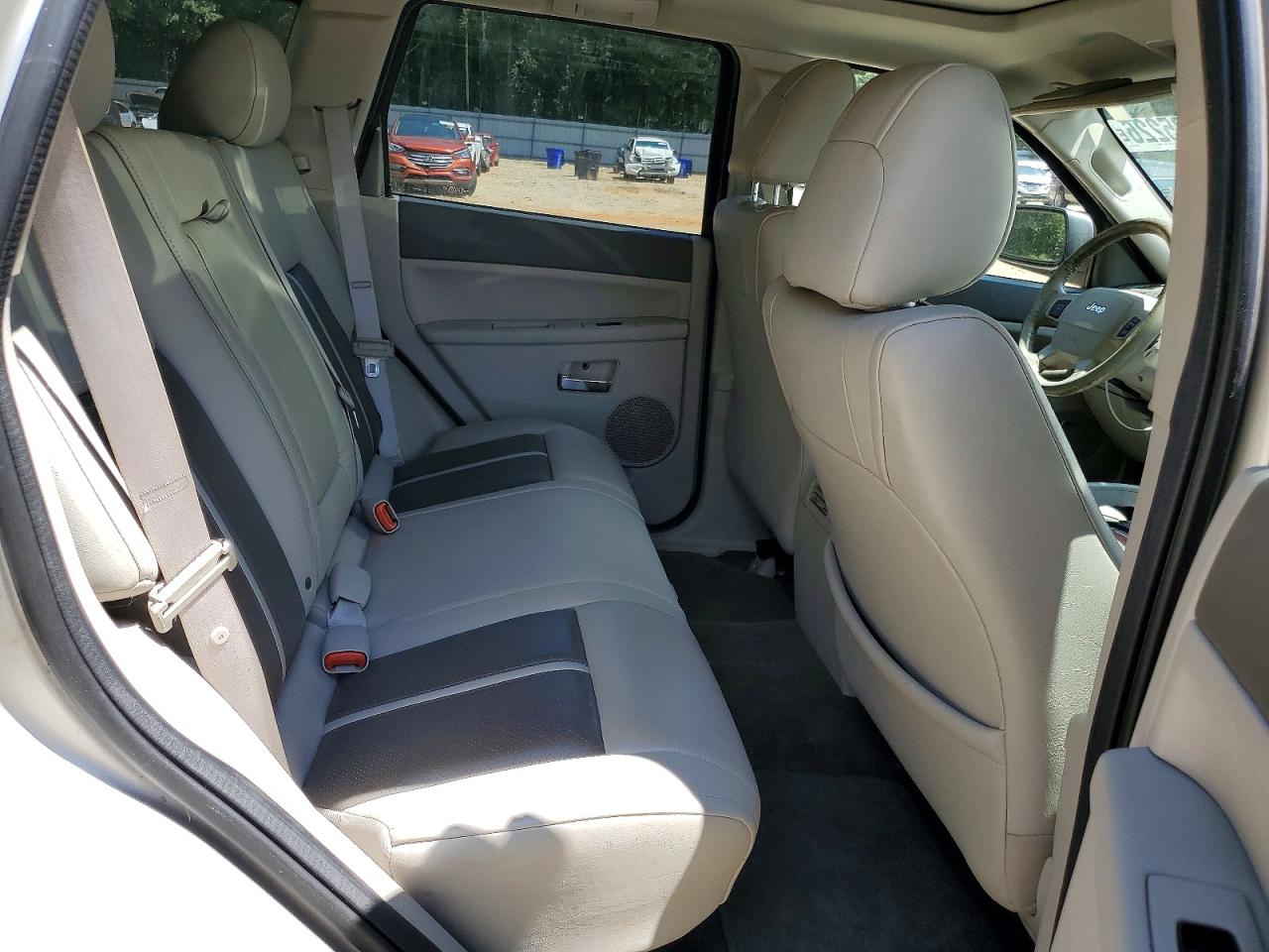 2007 Jeep Grand Cherokee Limited Silver vin: 1J8HS58M47C677121