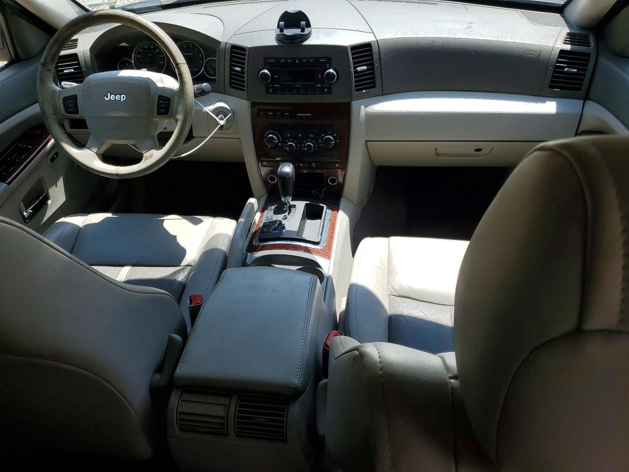 2007 Jeep Grand Cherokee Limited Silver vin: 1J8HS58M47C677121