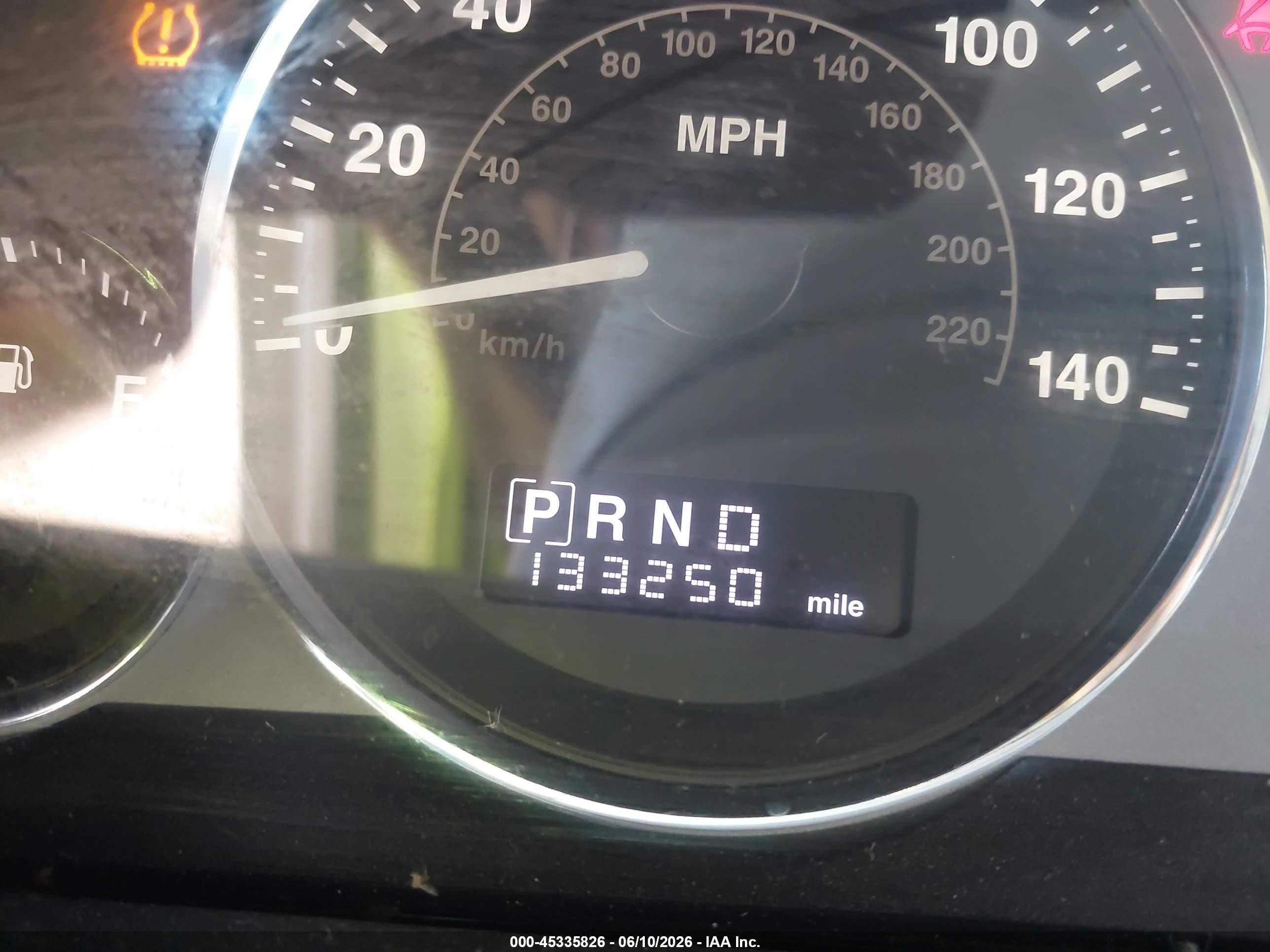 2008 Jeep Grand Cherokee Limited Silver vin: 1J8HS58N98C133384
