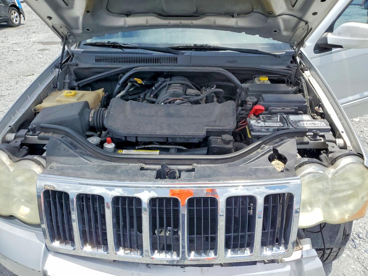 2009 Jeep Grand Cherokee Limited Silver vin: 1J8HS58T99C528195