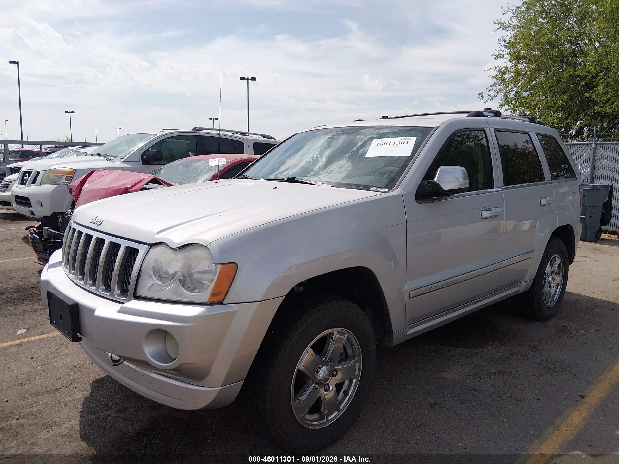 2006 Jeep Grand Cherokee Overland Silver vin: 1J8HS68246C251853