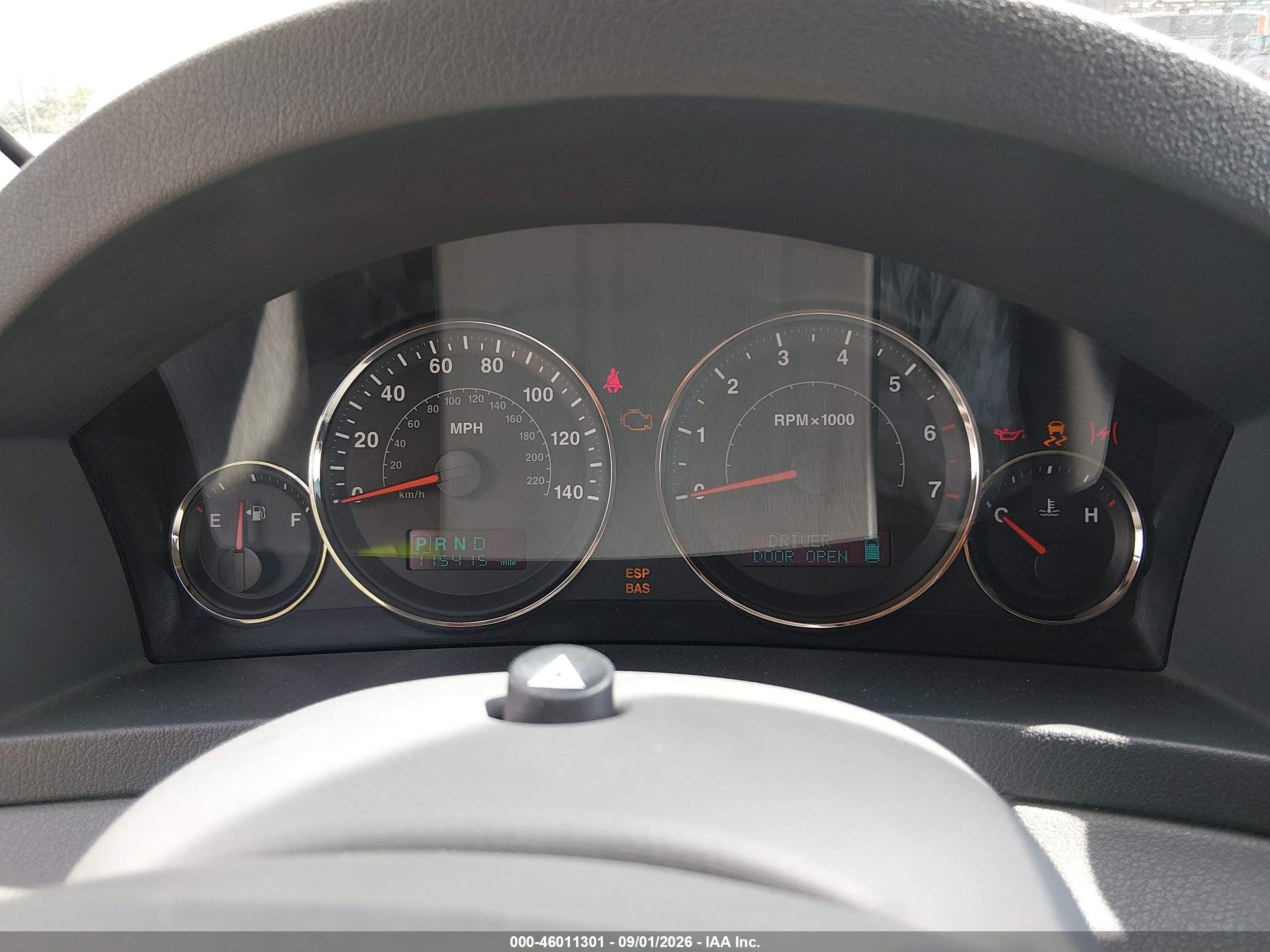 2006 Jeep Grand Cherokee Overland Silver vin: 1J8HS68246C251853