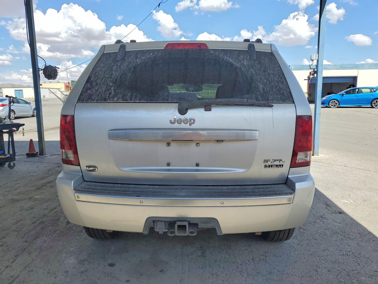 2006 Jeep Grand Cherokee Overland Silver vin: 1J8HS68276C218779
