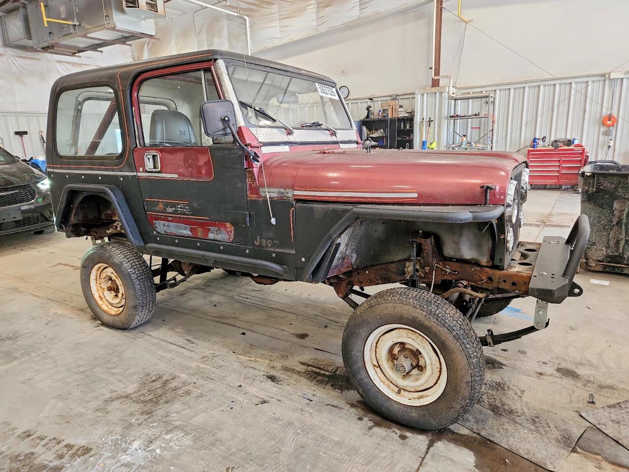 1985 Jeep Jeep Cj7 Red vin: 1JCCE87E9FT182298
