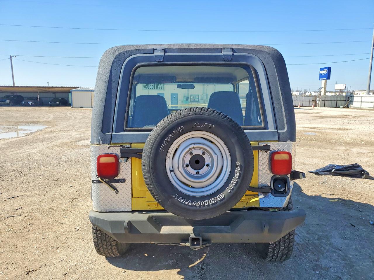 1985 Jeep Jeep Cj7 Yellow vin: 1JCCF87E2FT103809