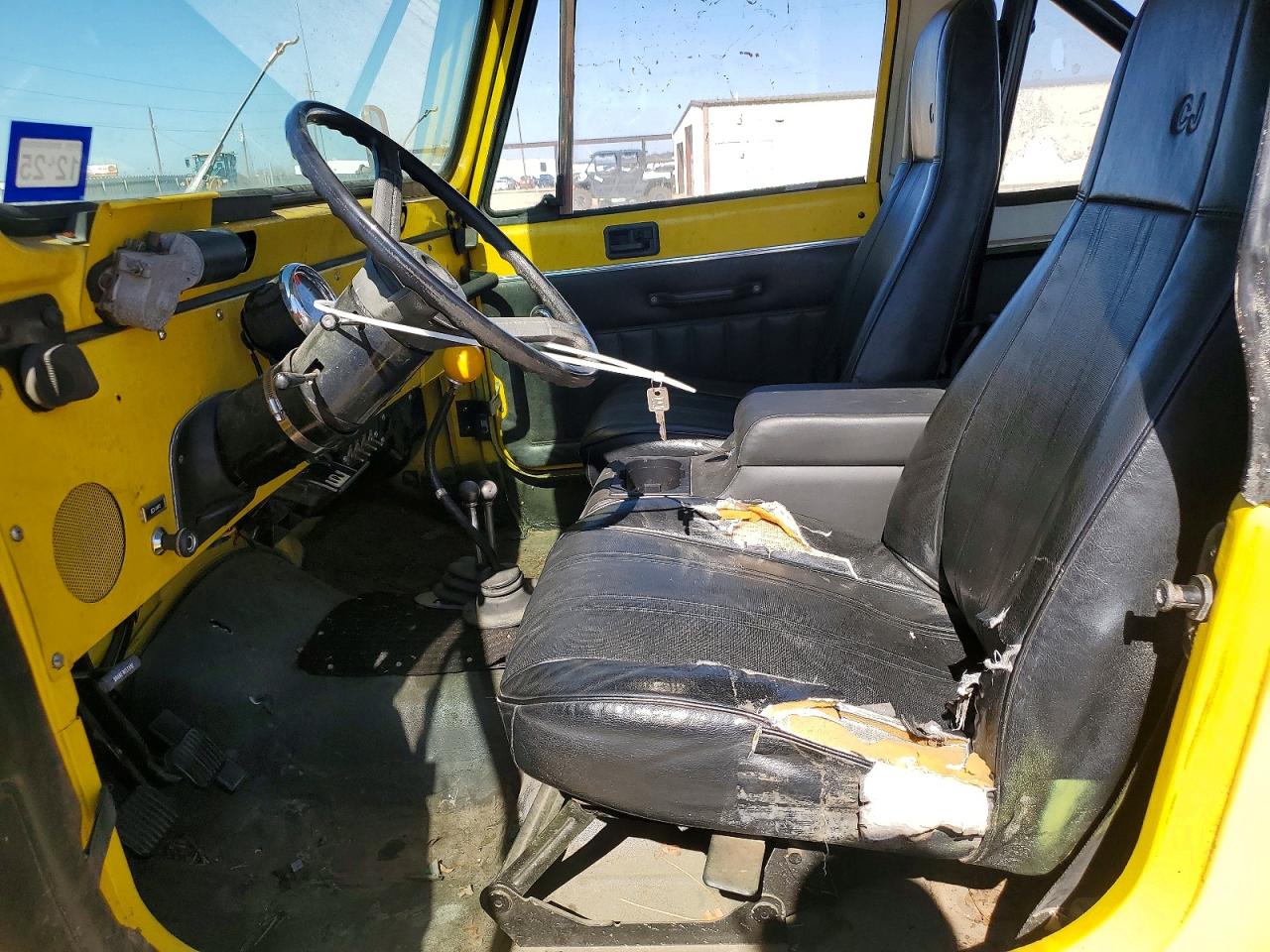 1985 Jeep Jeep Cj7 Yellow vin: 1JCCF87E2FT103809
