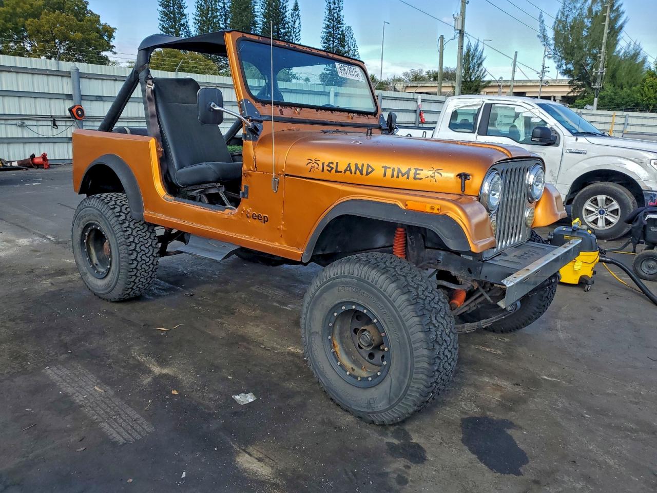 1985 Jeep Jeep Cj7 Orange vin: 1JCCF87EXFT185045