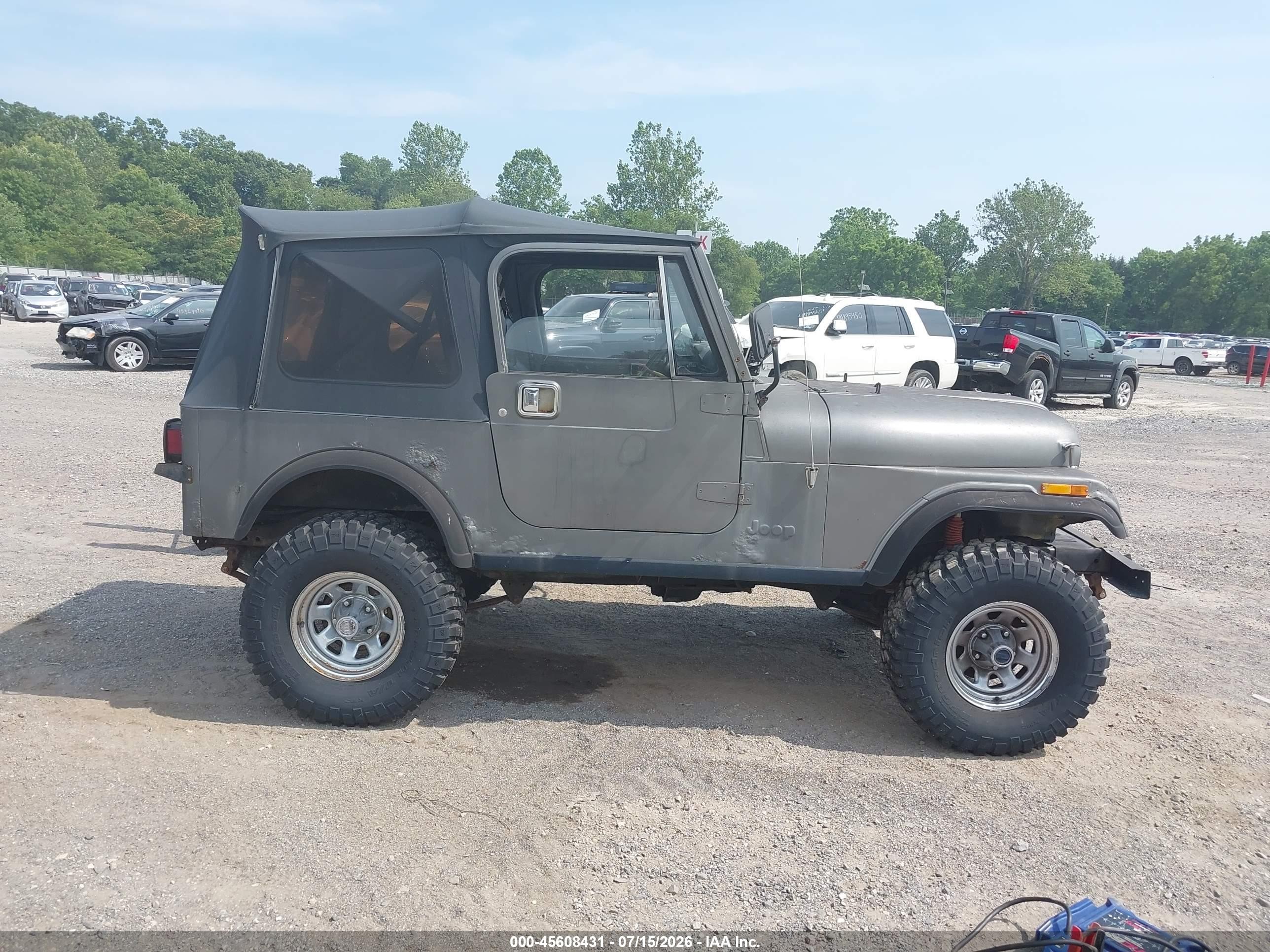 1986 Jeep Jeep Cj7 Gray vin: 1JCCM87E2GT065795