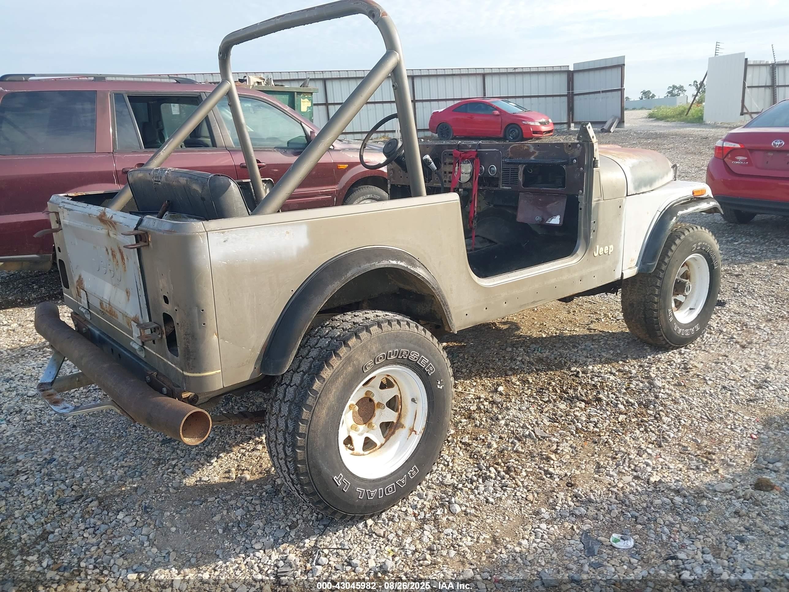 1983 Jeep Jeep Cj7 Gold vin: 1JCCM87E6DT054634