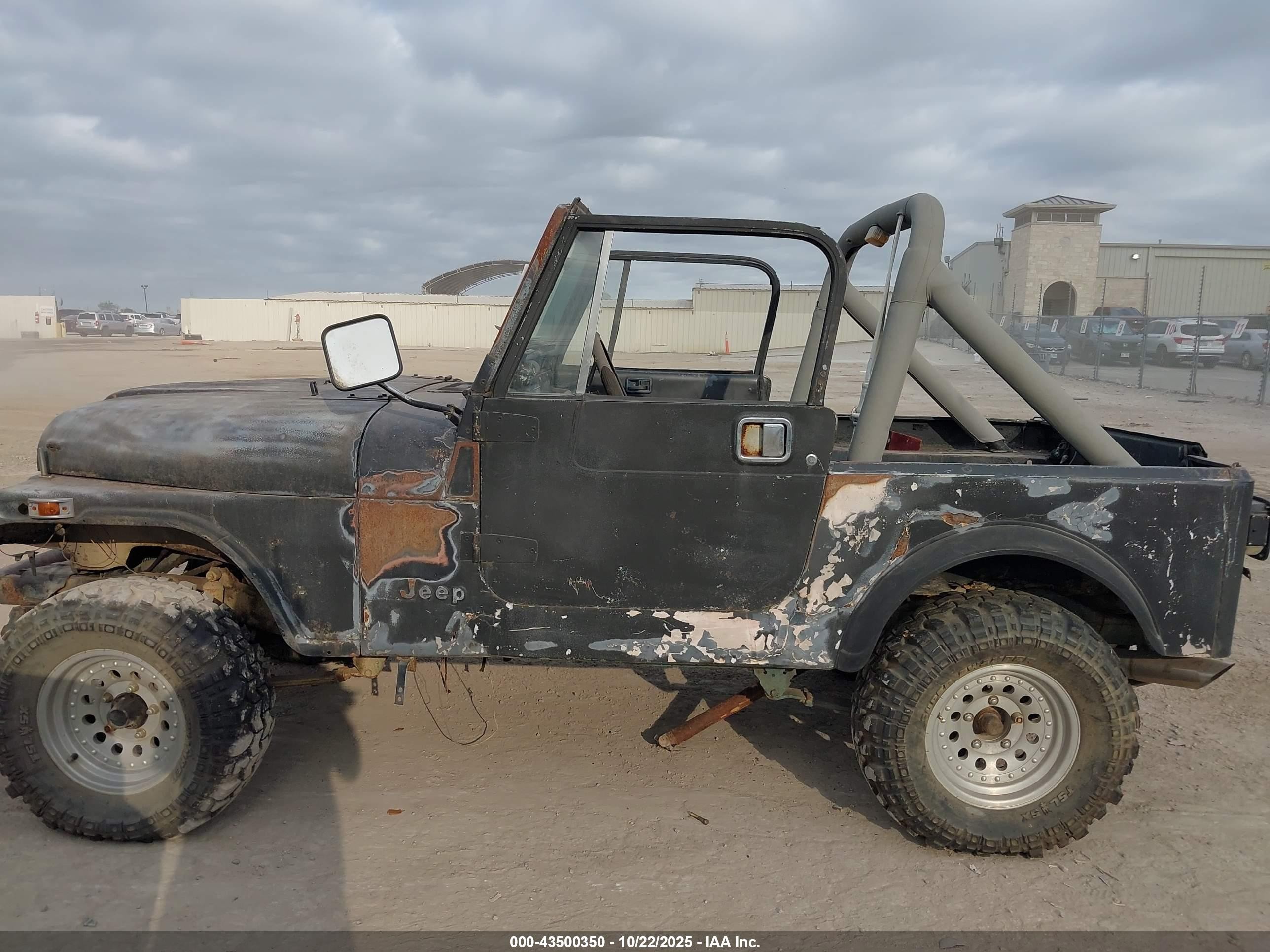 1981 Jeep Jeep Cj7 Black vin: 1JCCM87E7BT077143