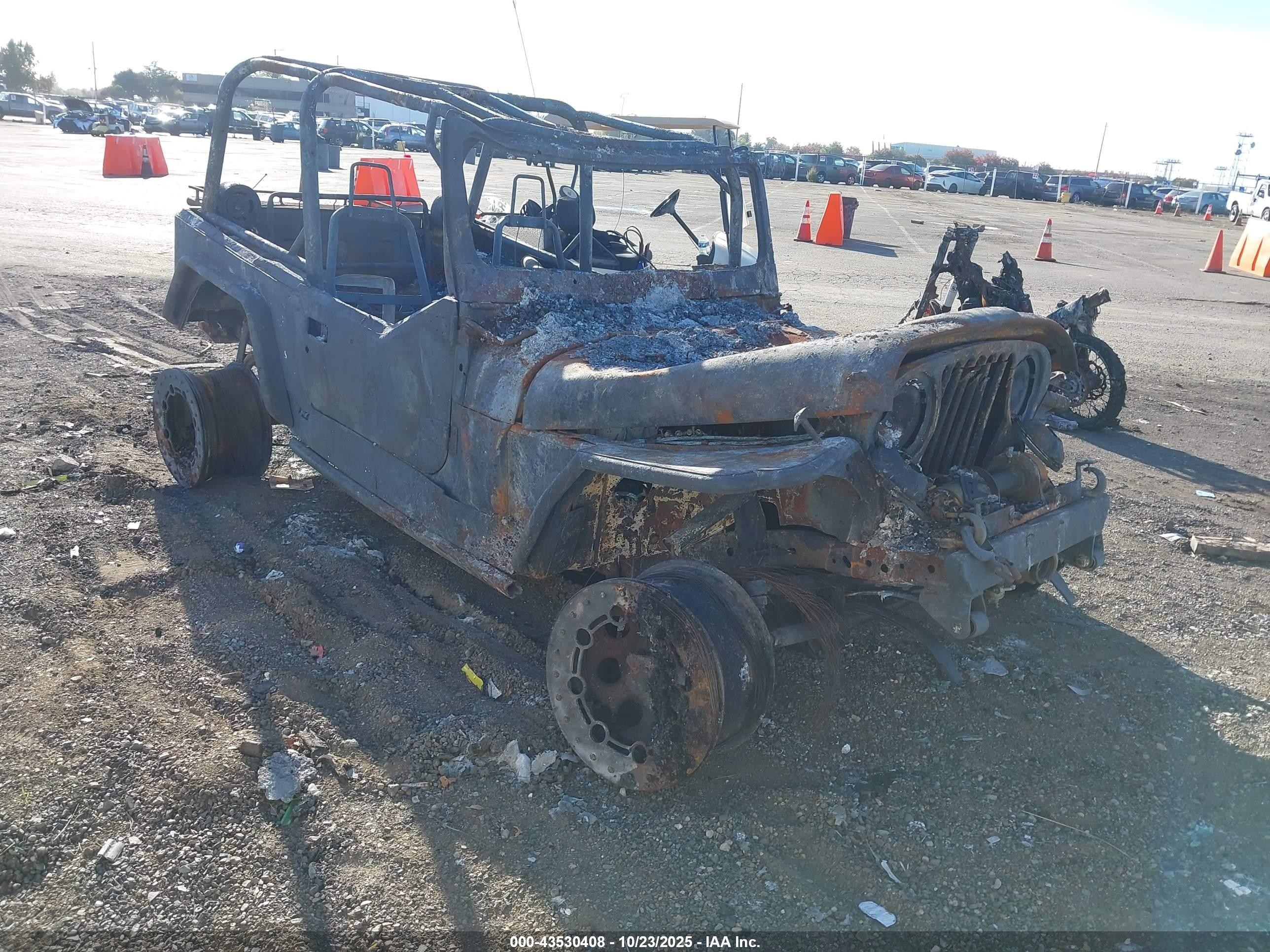 1983 Jeep Jeep Cj7 Синий vin: 1JCCM87EXDT073011