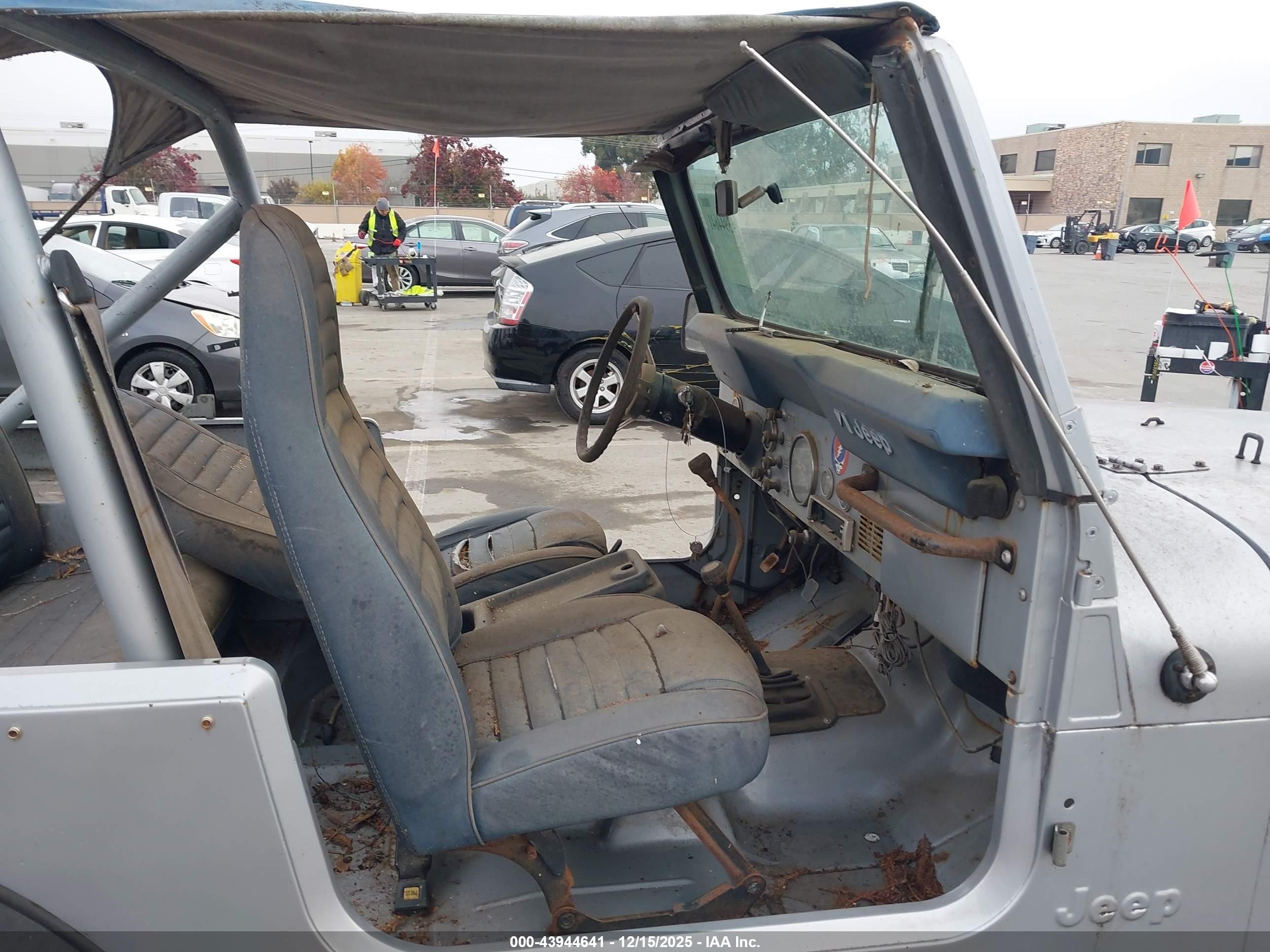 1982 Jeep Jeep Cj7 Gray vin: 1JCCN87E6CT063913