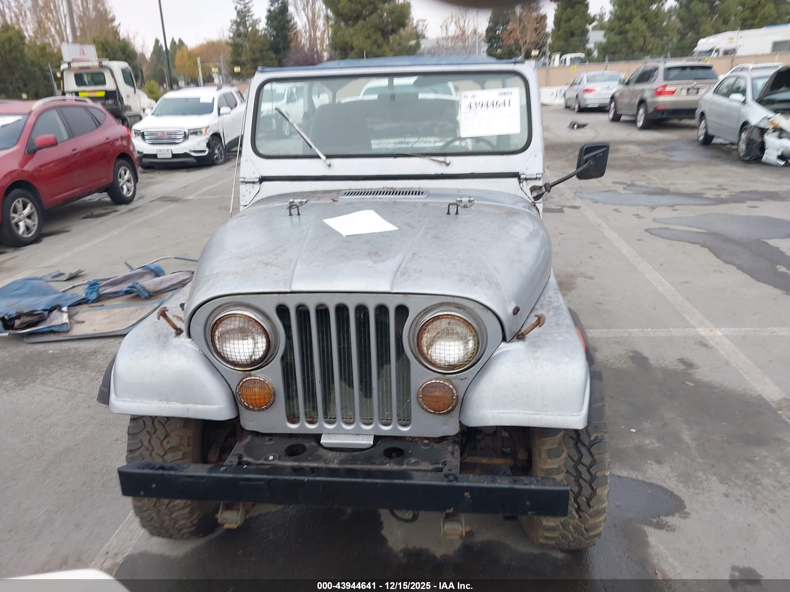 1982 Jeep Jeep Cj7 Gray vin: 1JCCN87E6CT063913