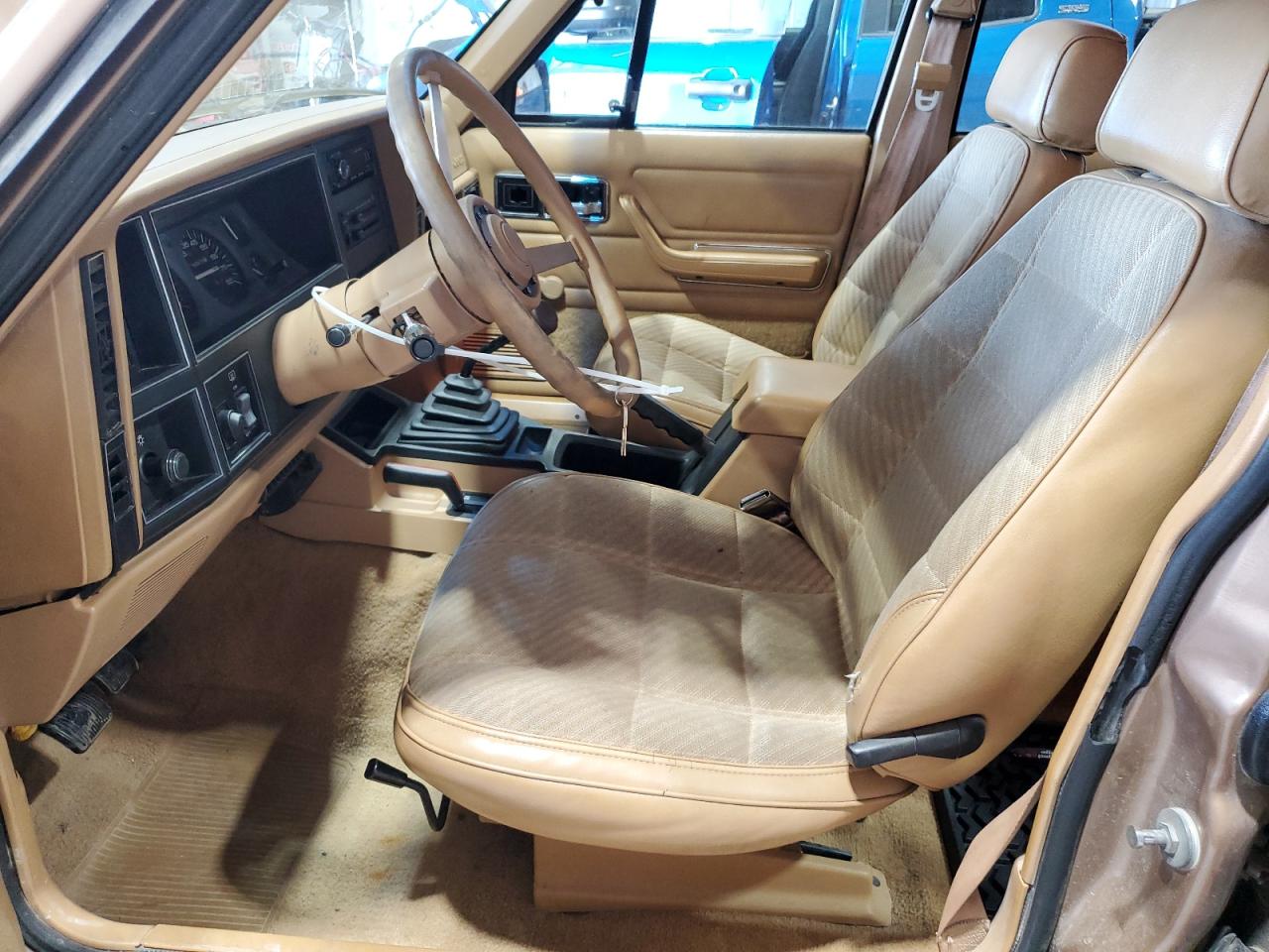 1988 Jeep Cherokee Pioneer Gold vin: 1JCML7821JT109315