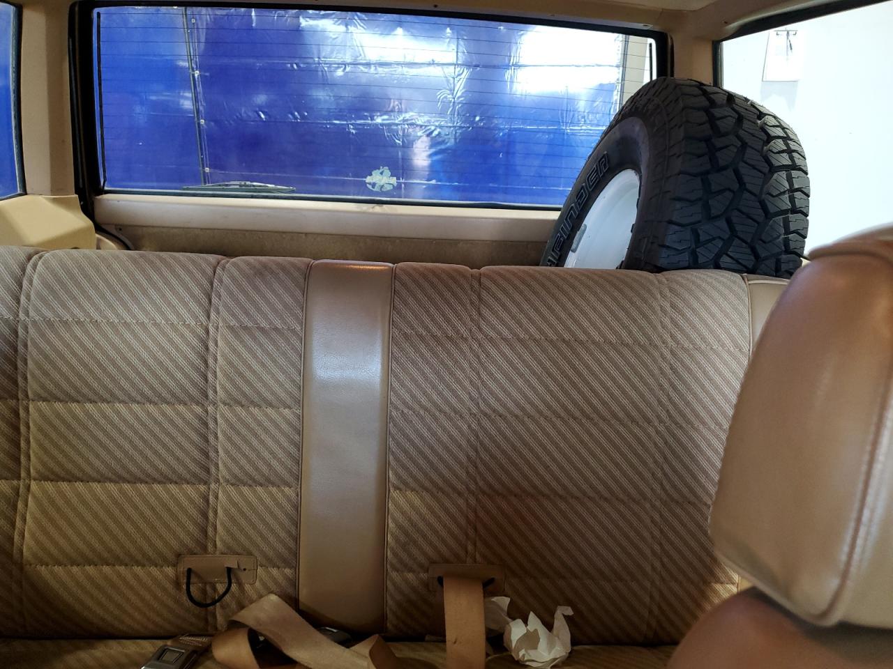 1988 Jeep Cherokee Pioneer Gold vin: 1JCML7821JT109315