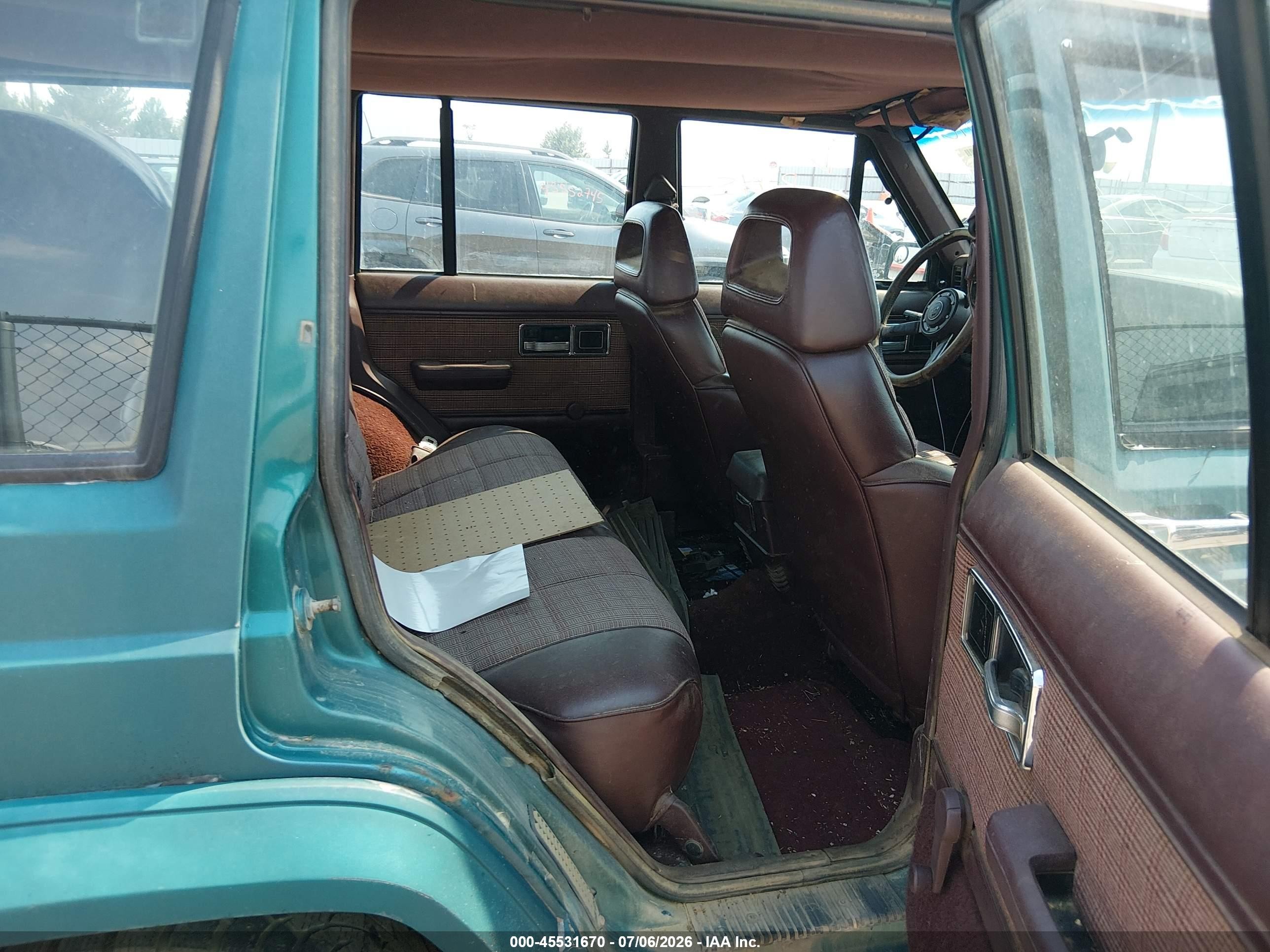 1988 Jeep Cherokee Laredo Green vin: 1JCML784XJT062755