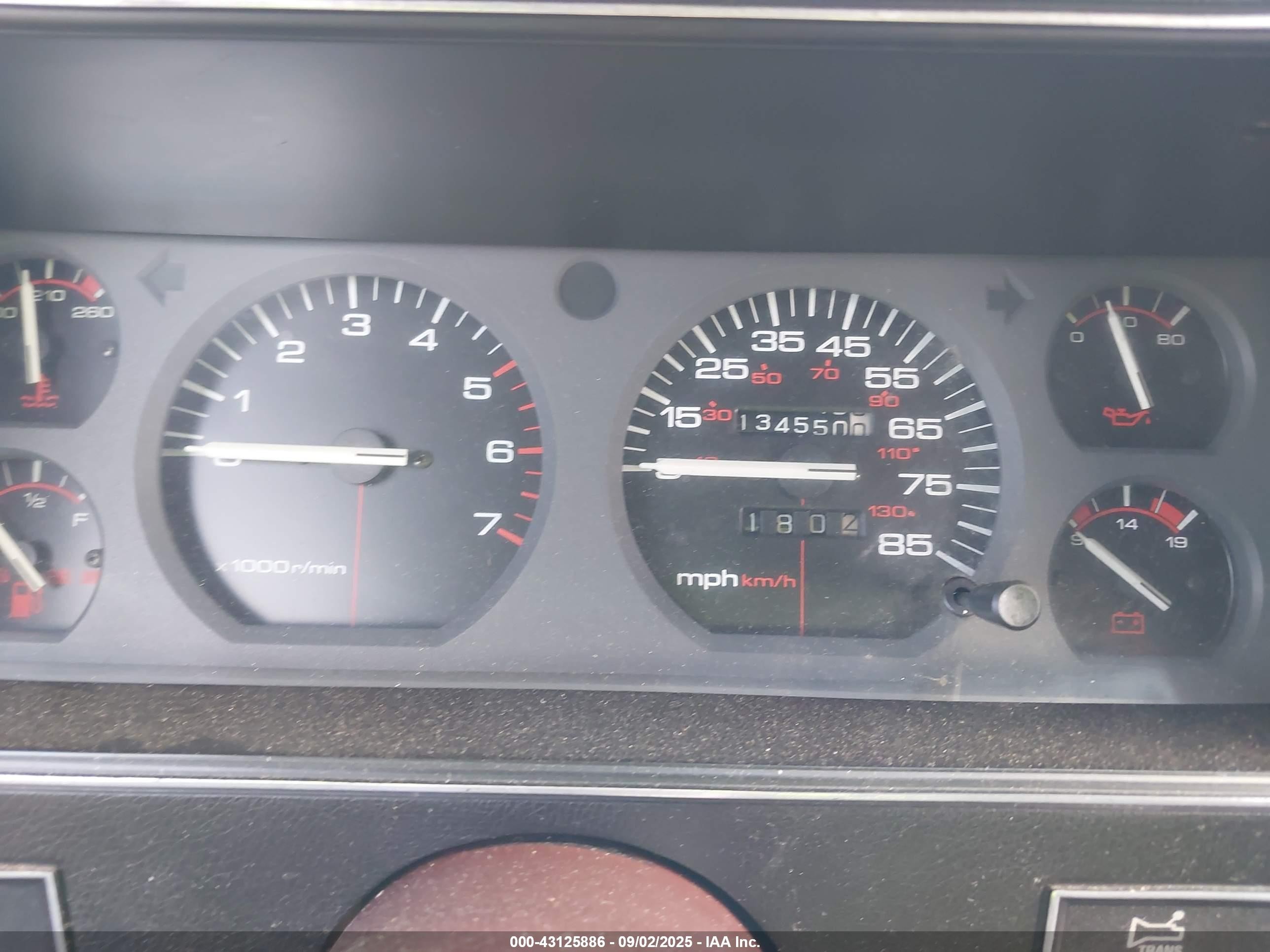 1988 Jeep Cherokee Laredo Белый vin: 1JCMR7841JT209060