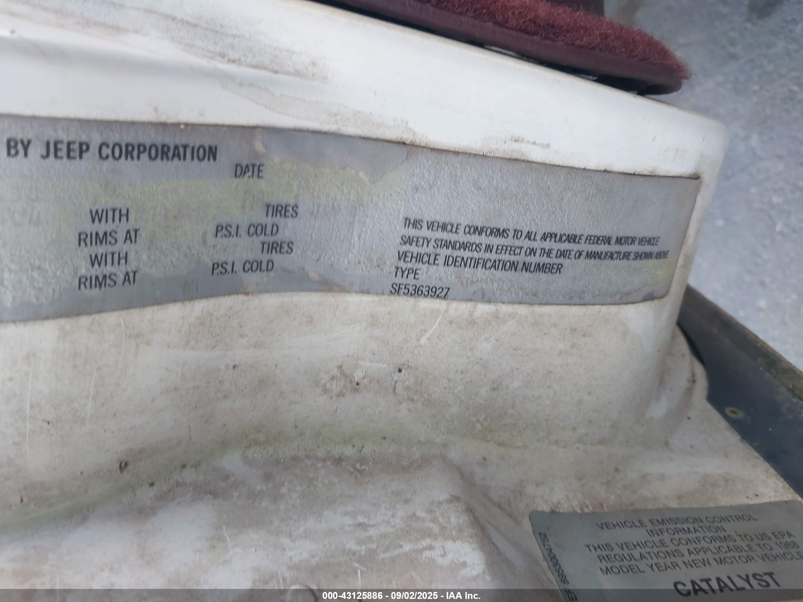 1988 Jeep Cherokee Laredo Белый vin: 1JCMR7841JT209060