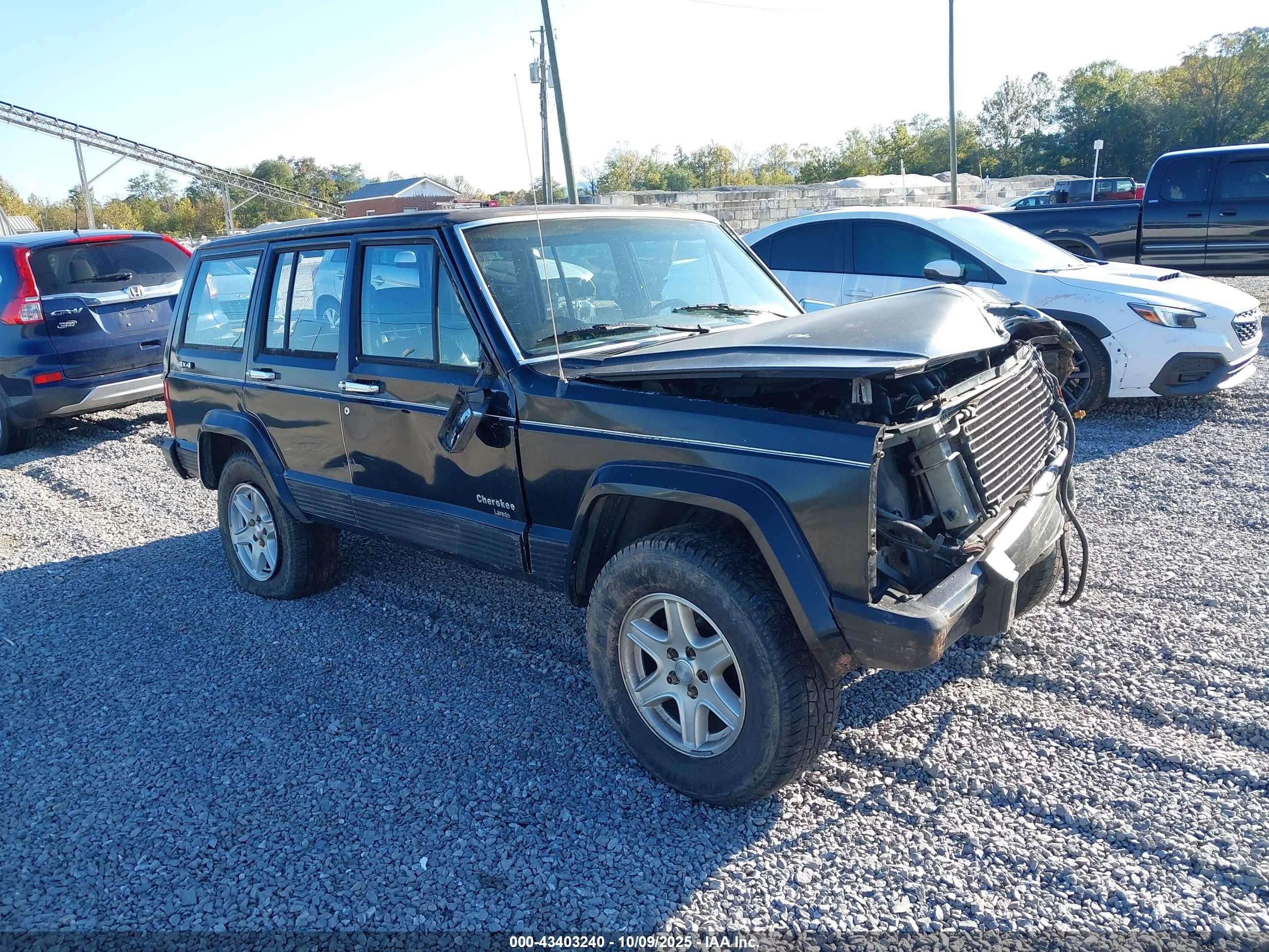 1988 Jeep Cherokee Laredo Черный vin: 1JCMT784XJT144355