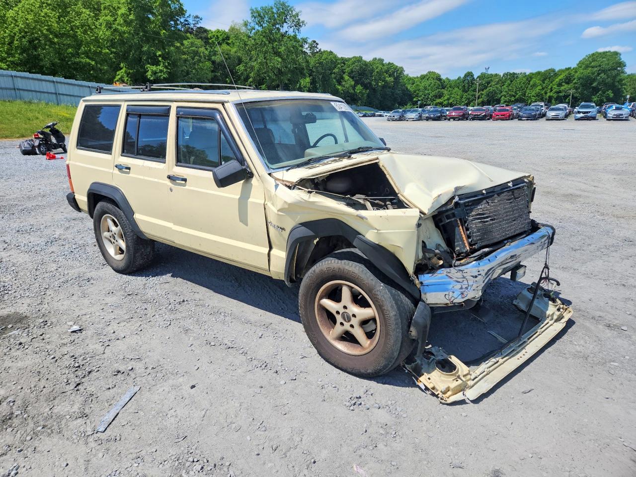1988 Jeep Cherokee Cream vin: 1JCMW7416JT118175
