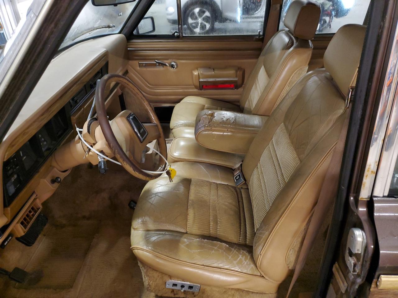 1987 Jeep Grand Wagoneer Brown vin: 1JCNJ15U0HT003672