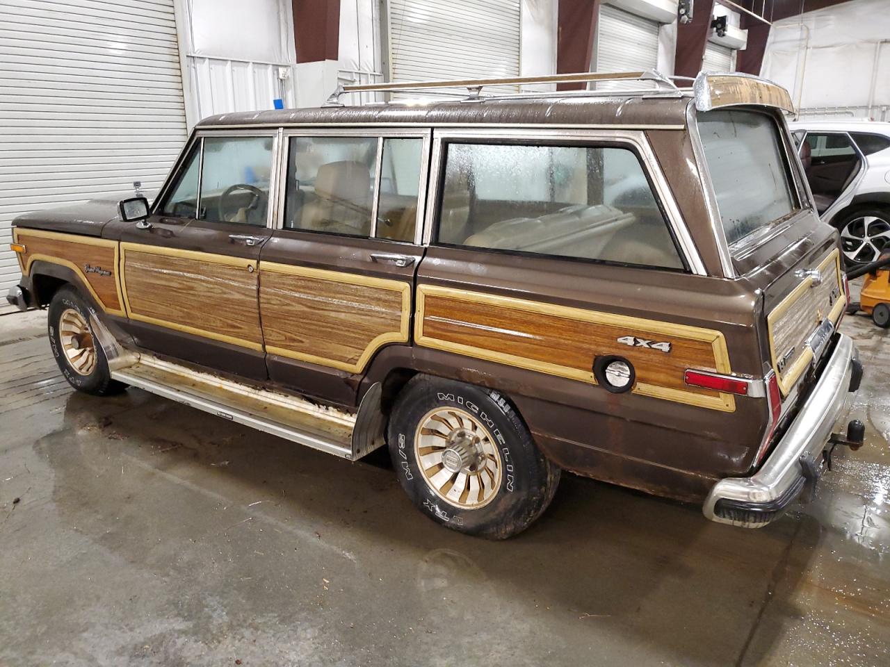 1987 Jeep Grand Wagoneer Brown vin: 1JCNJ15U0HT003672