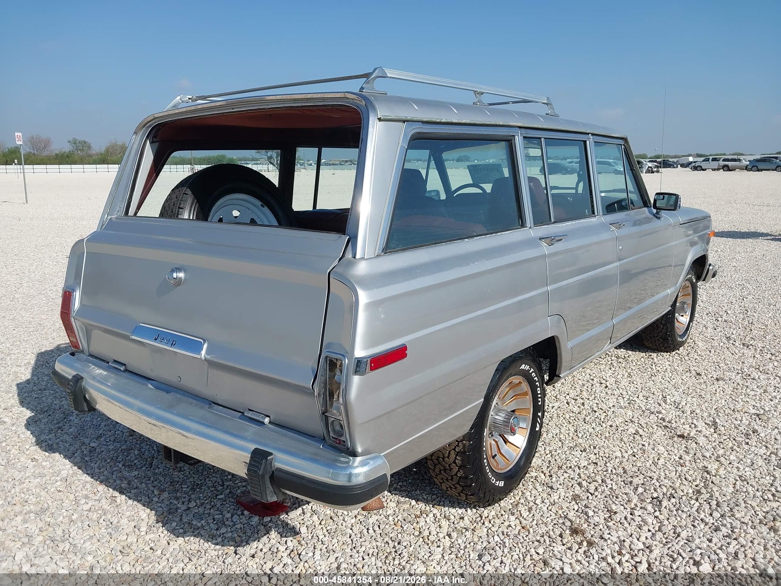 1987 Jeep Grand Wagoneer   Серебряный vin: 1JCNJ15U0HT080882