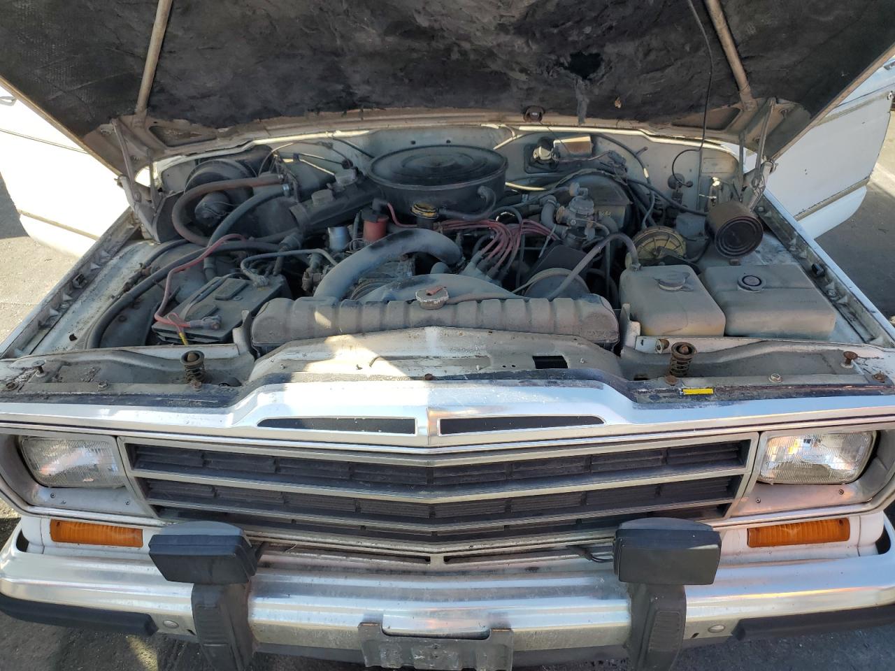 1987 Jeep Grand Wagoneer Белый vin: 1JCNJ15U4HT054494