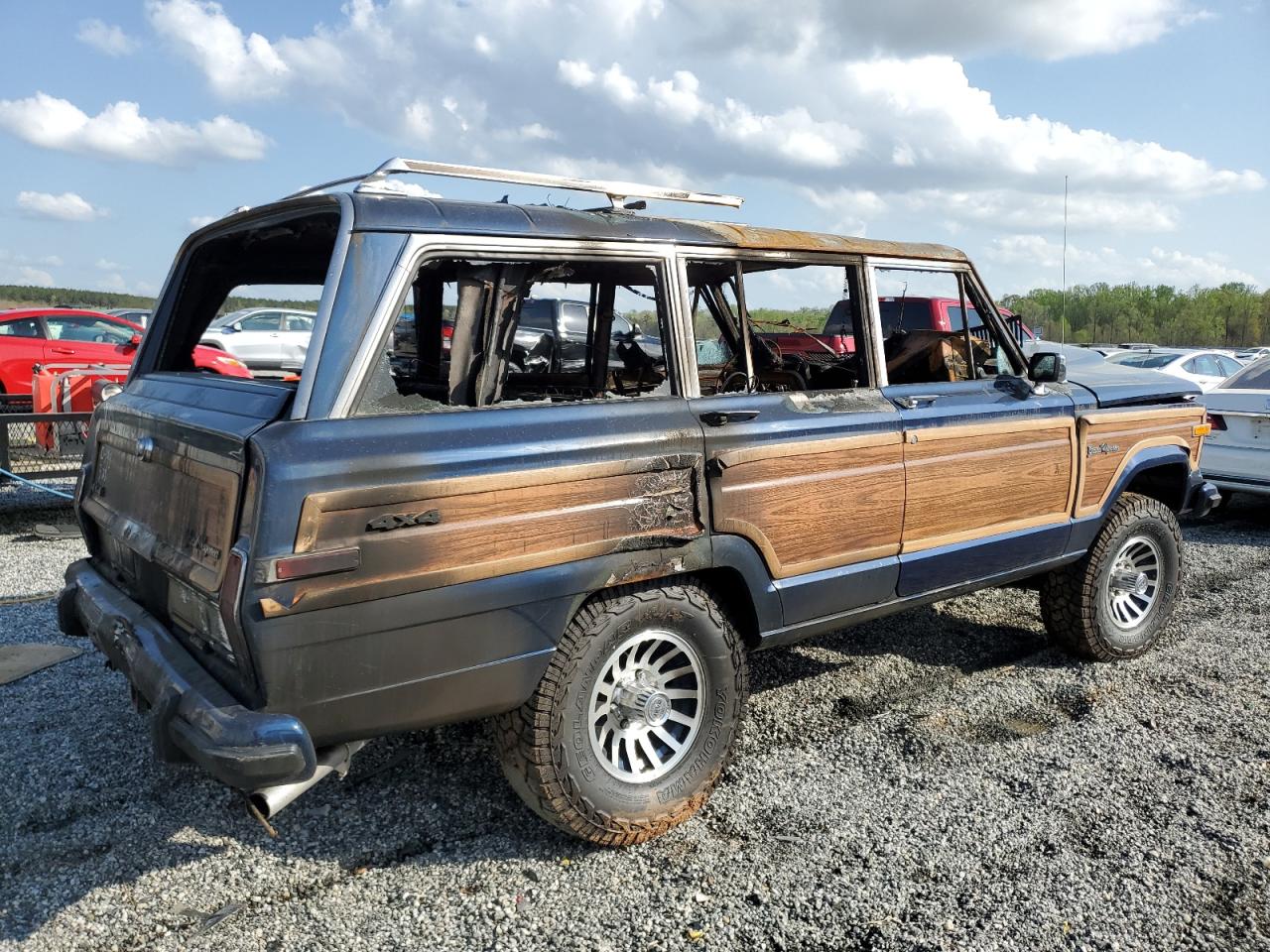 1987 Jeep Grand Wagoneer    Двухцветный vin: 1JCNJ15U9HT036749