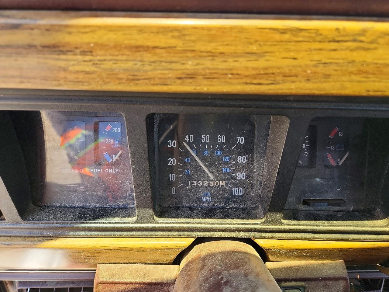 1987 Jeep Grand Wagoneer Silver vin: 1JCNJ15UXHT006109