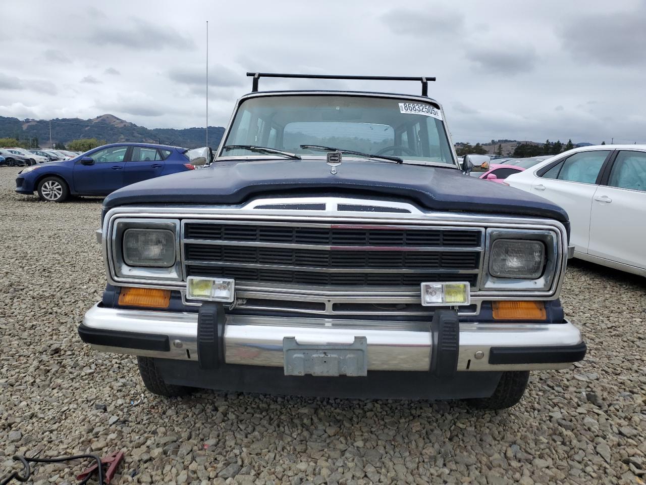 1987 Jeep Grand Wagoneer Two Tone vin: 1JCNJ15UXHT043452
