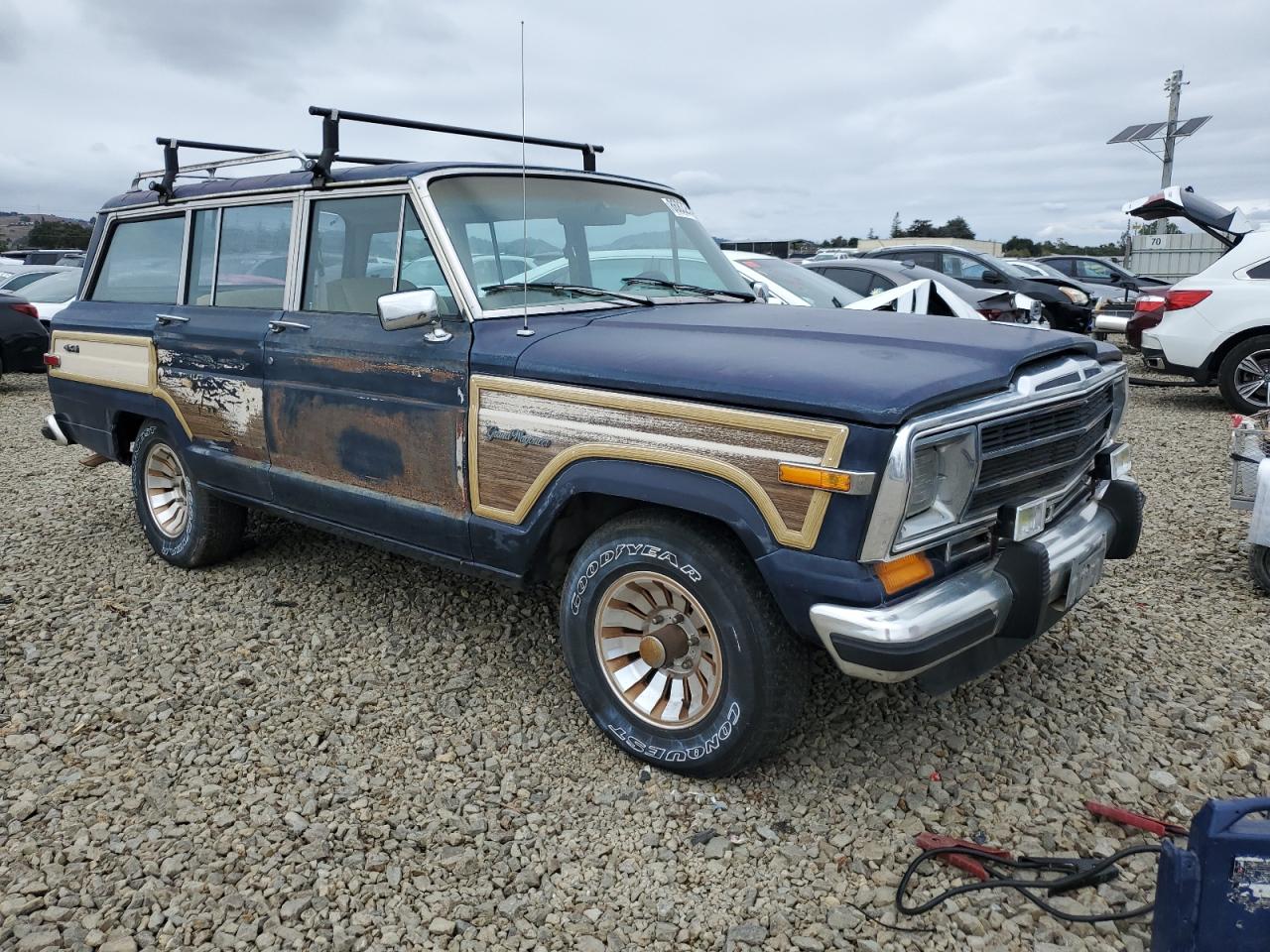 1987 Jeep Grand Wagoneer Two Tone vin: 1JCNJ15UXHT043452