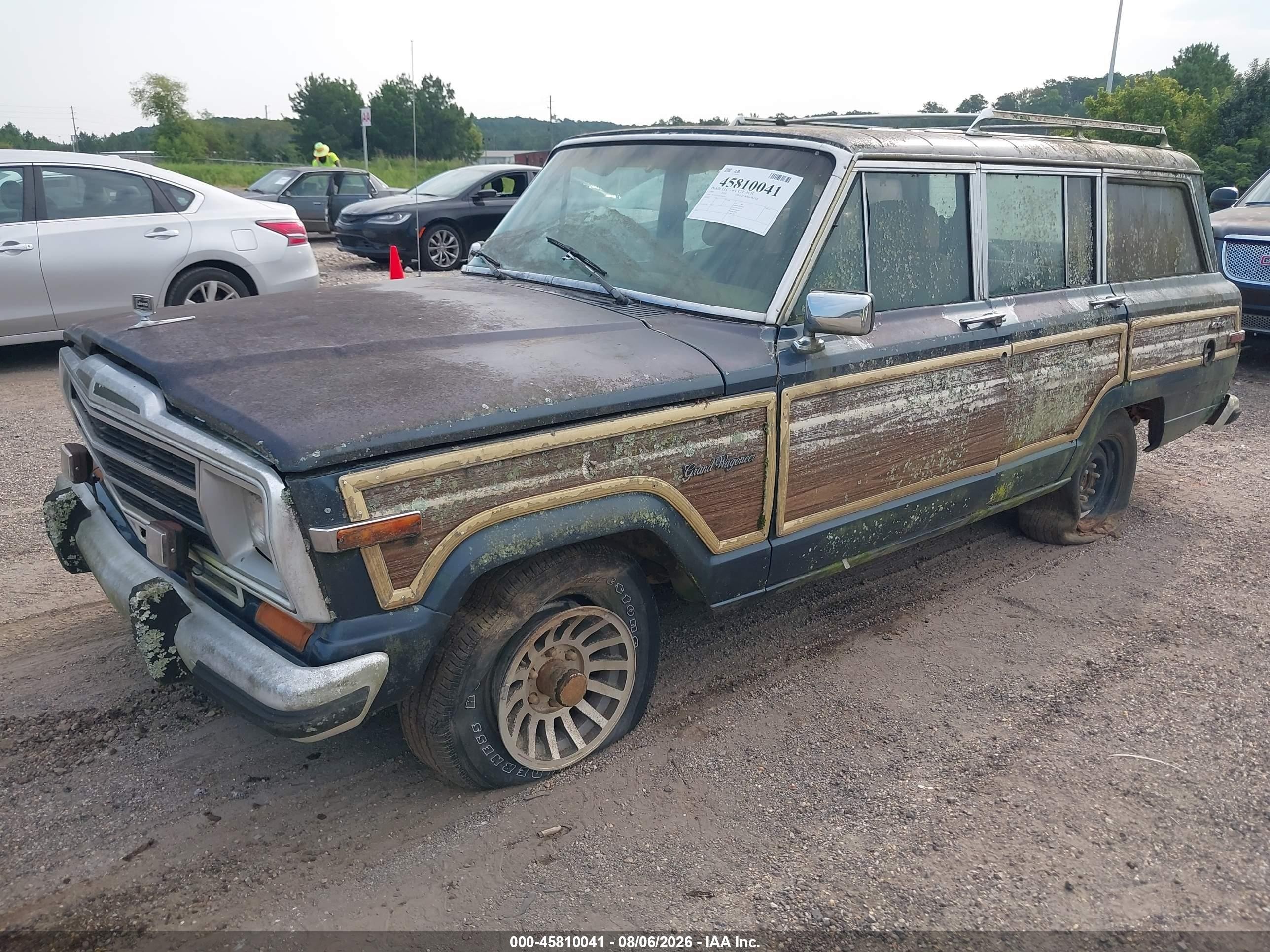 1988 Jeep Grand Wagoneer   Blue vin: 1JCNJ15UXJT164567