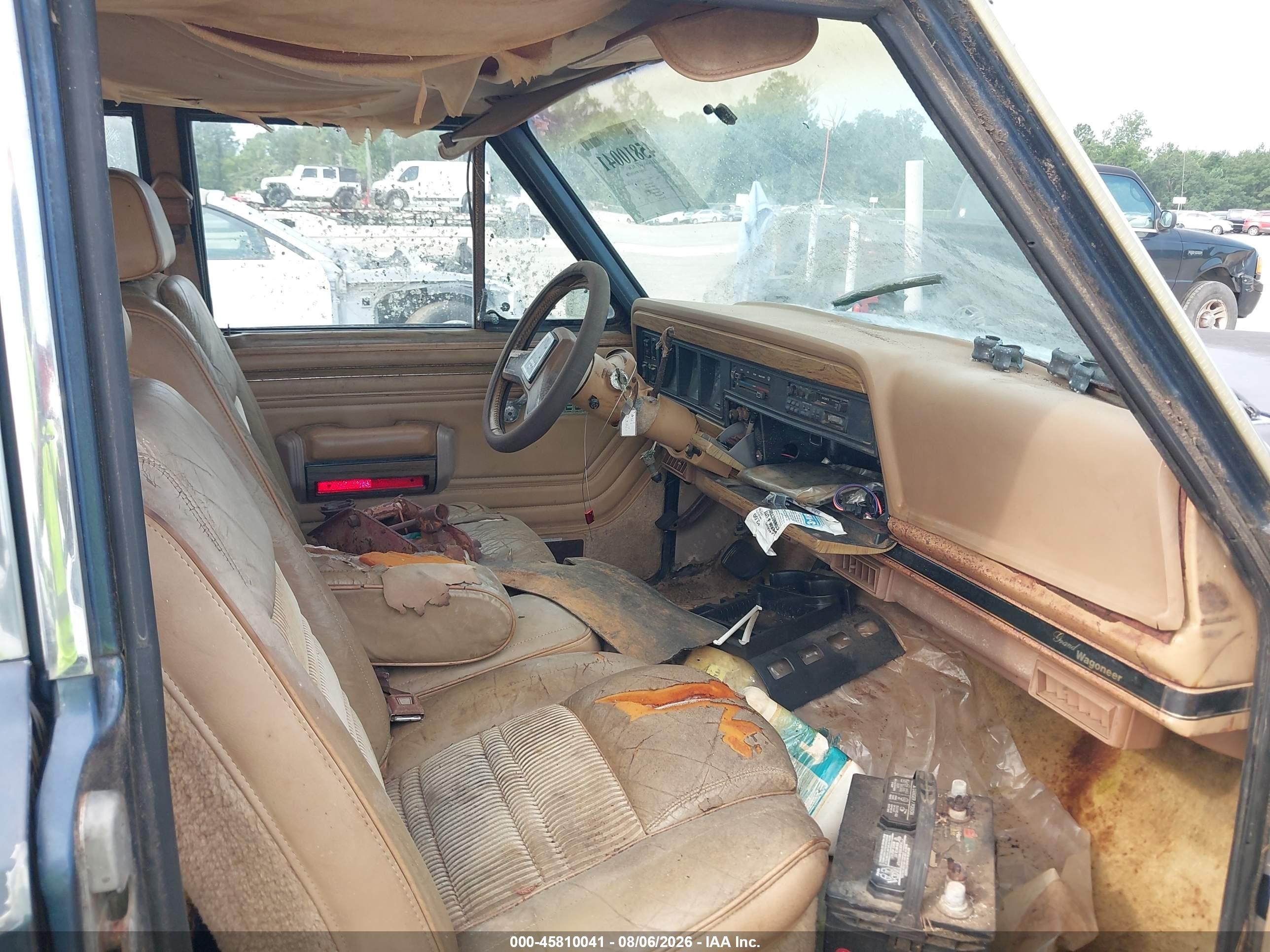 1988 Jeep Grand Wagoneer   Blue vin: 1JCNJ15UXJT164567