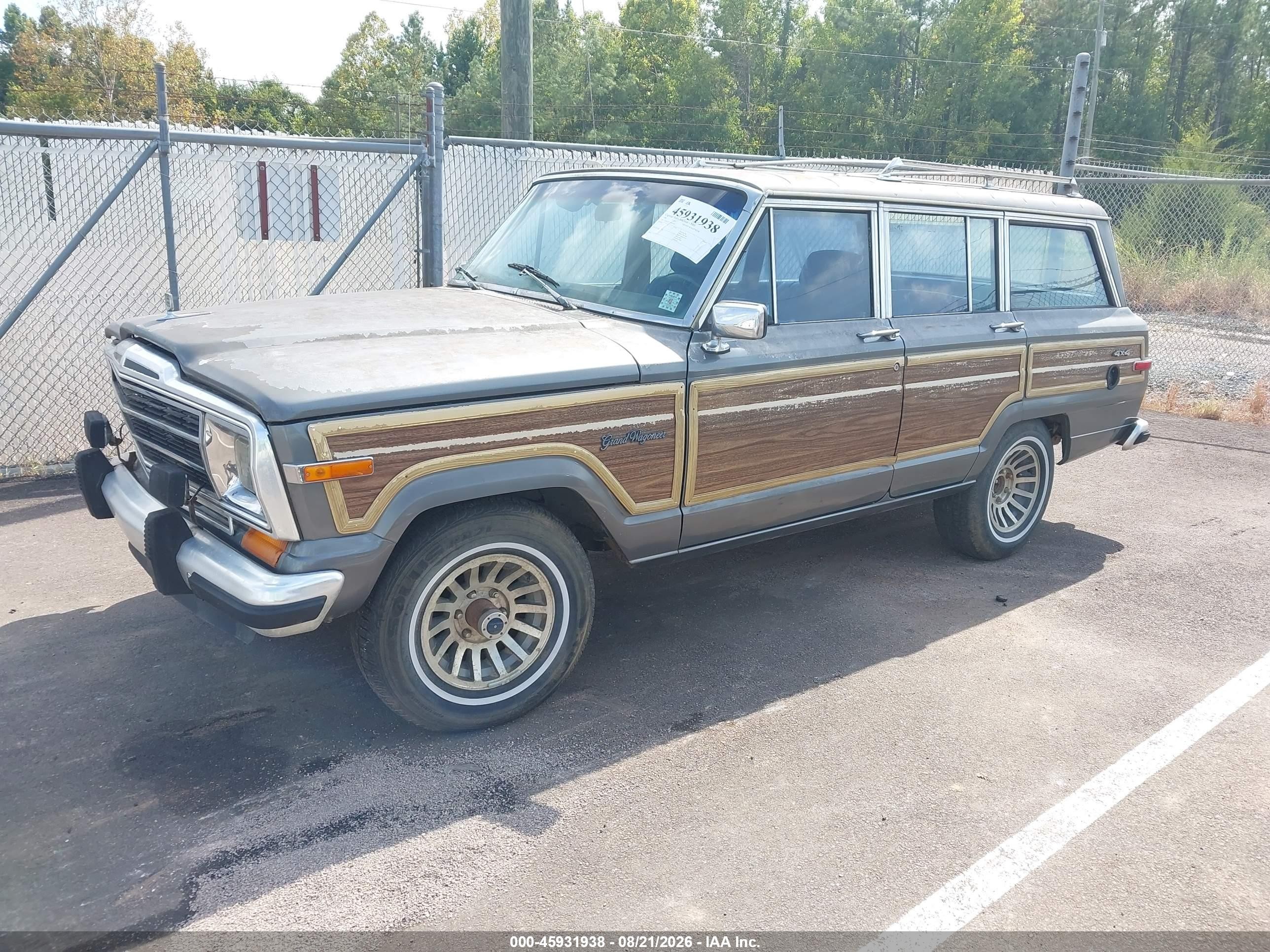 1988 Jeep Grand Wagoneer   Gray vin: 1JCNJ15UXJT241924