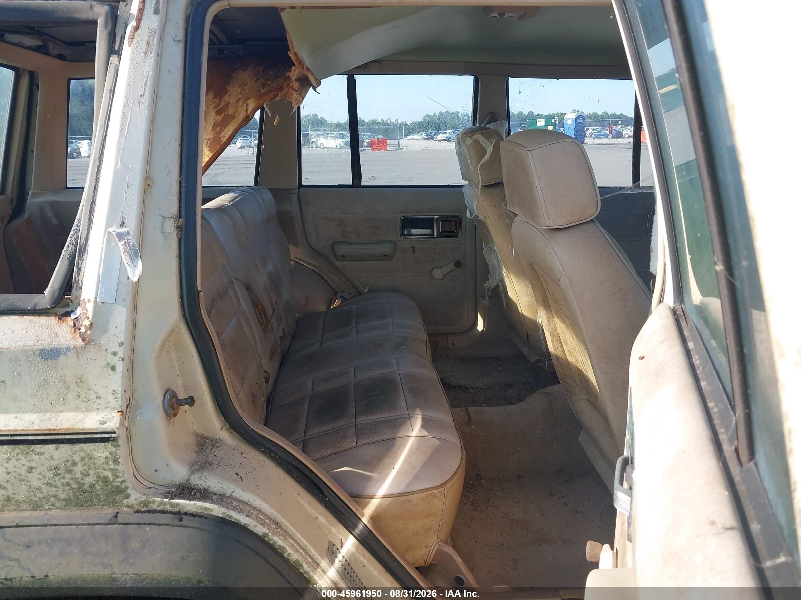 1985 Jeep Cherokee   White vin: 1JCUX7816FT009519