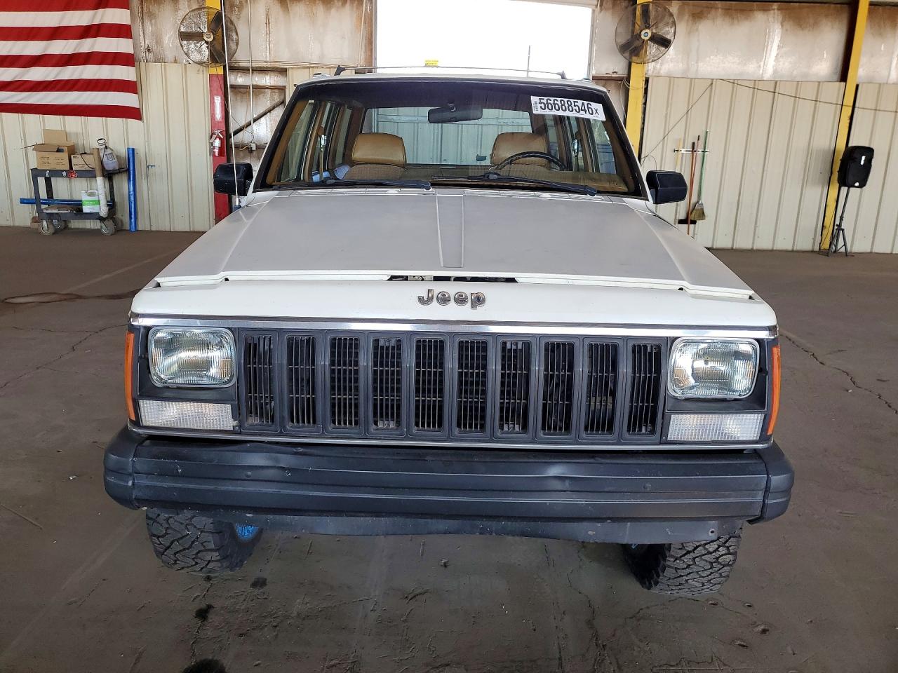 1986 Jeep Cherokee Beige vin: 1JCWL7812GT152408