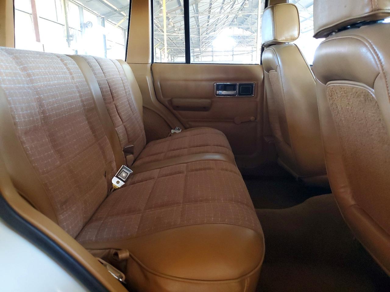 1986 Jeep Cherokee Beige vin: 1JCWL7812GT152408