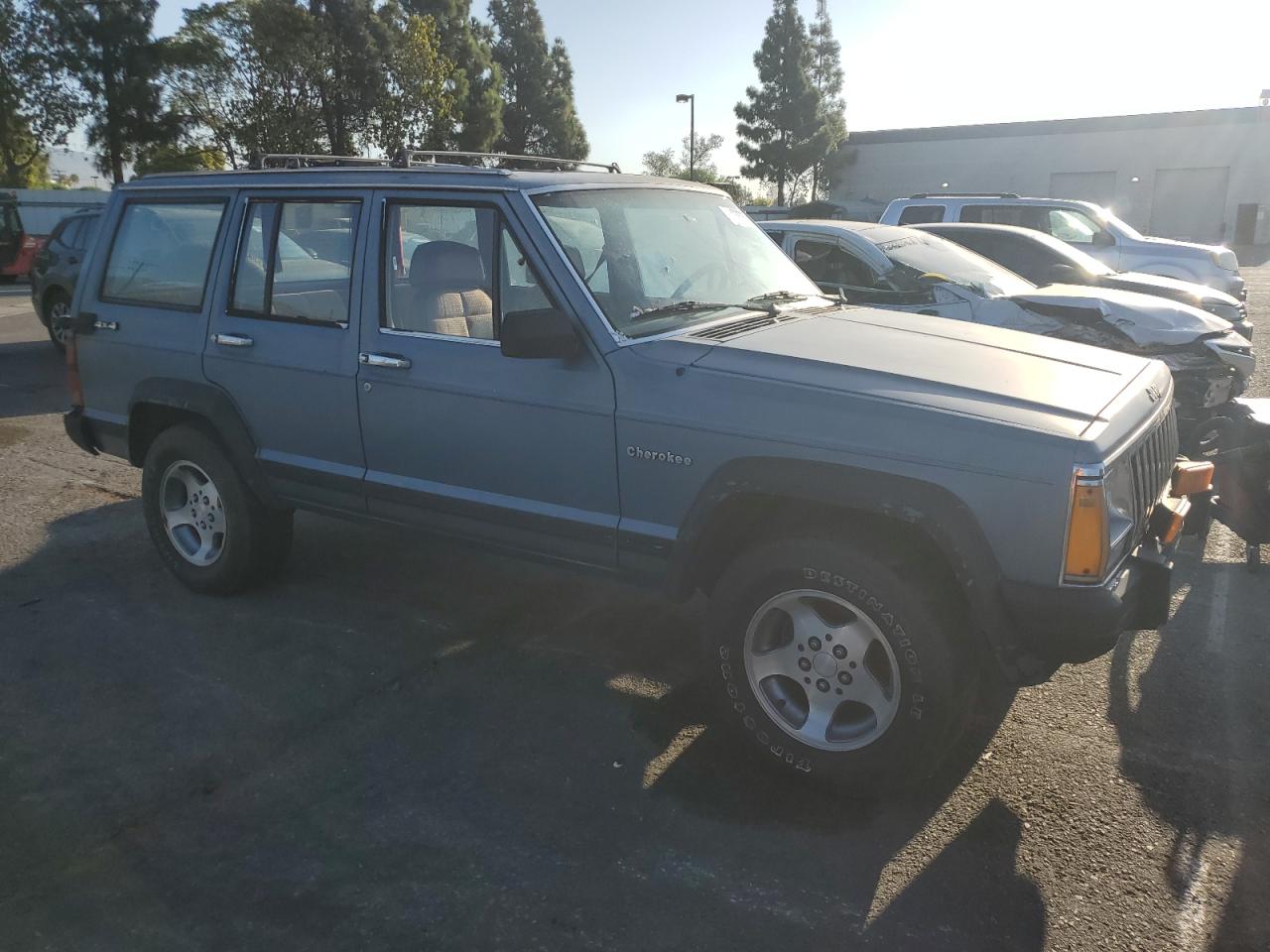 1986 Jeep Cherokee Laredo Blue vin: 1JCWL7846GT152101