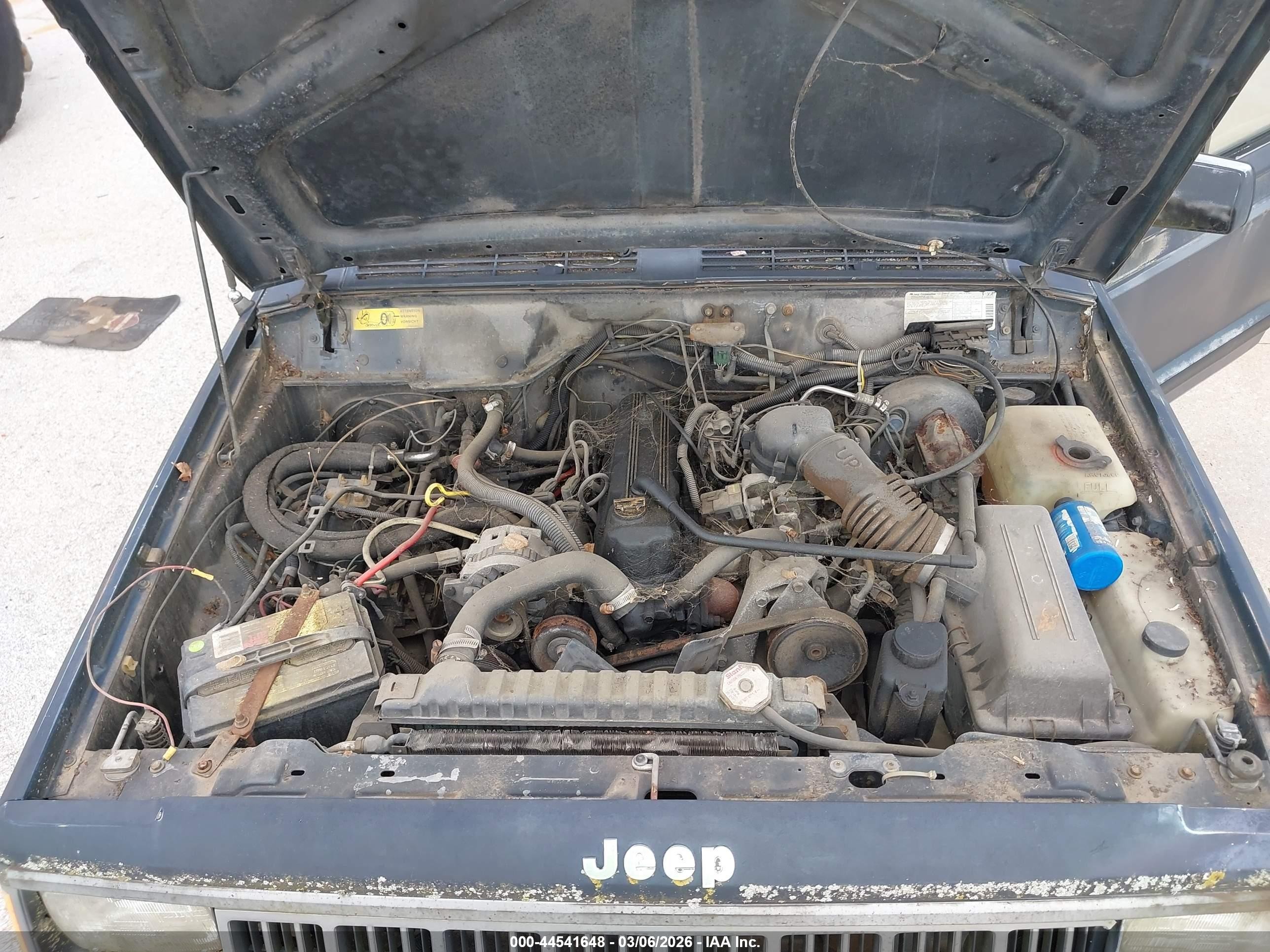 1988 Jeep Comanche Pioneer Blue vin: 1JTHS64P4JT239654