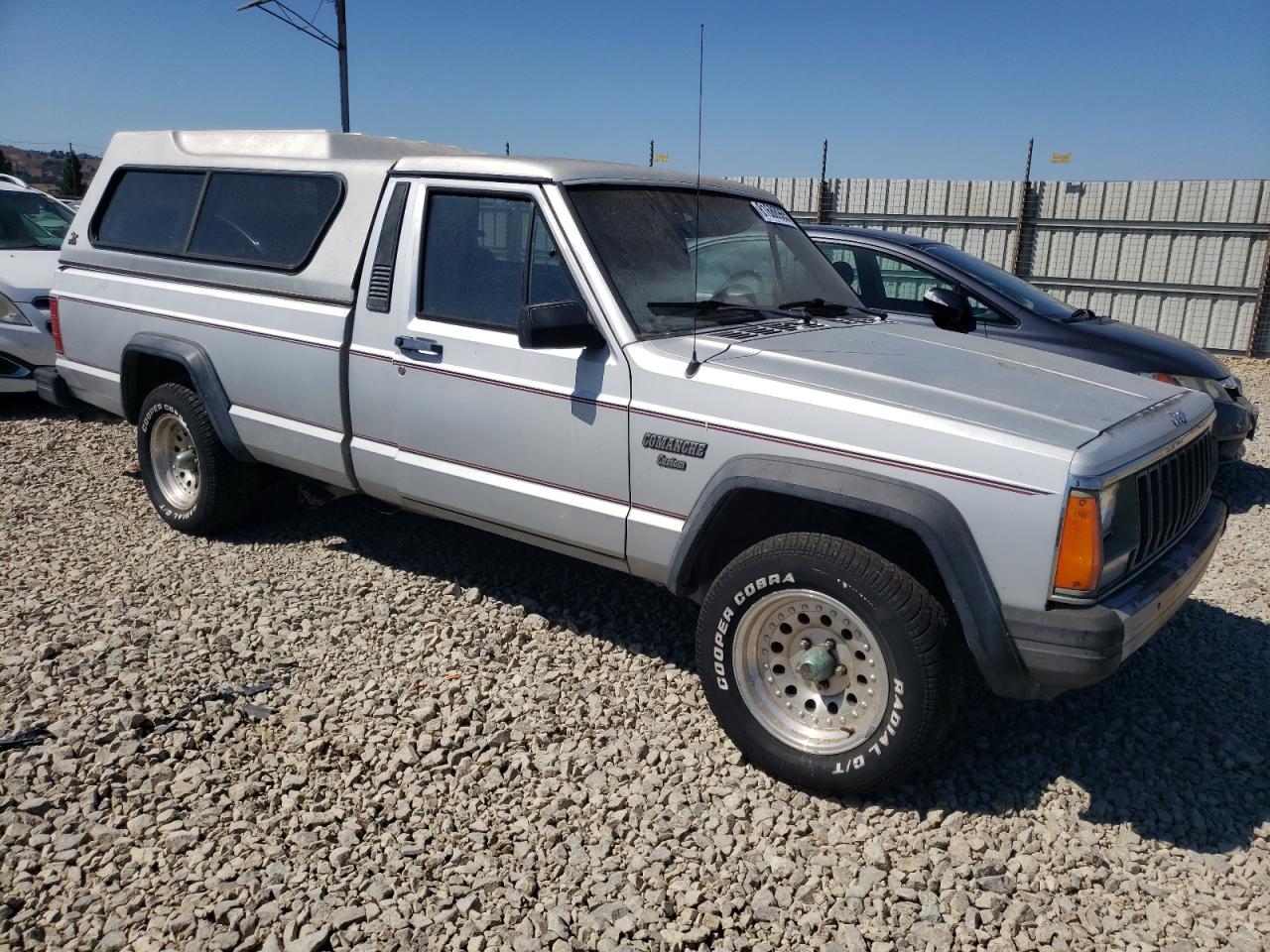 1986 Jeep Comanche Custom Silver vin: 1JTHW6618GT043075