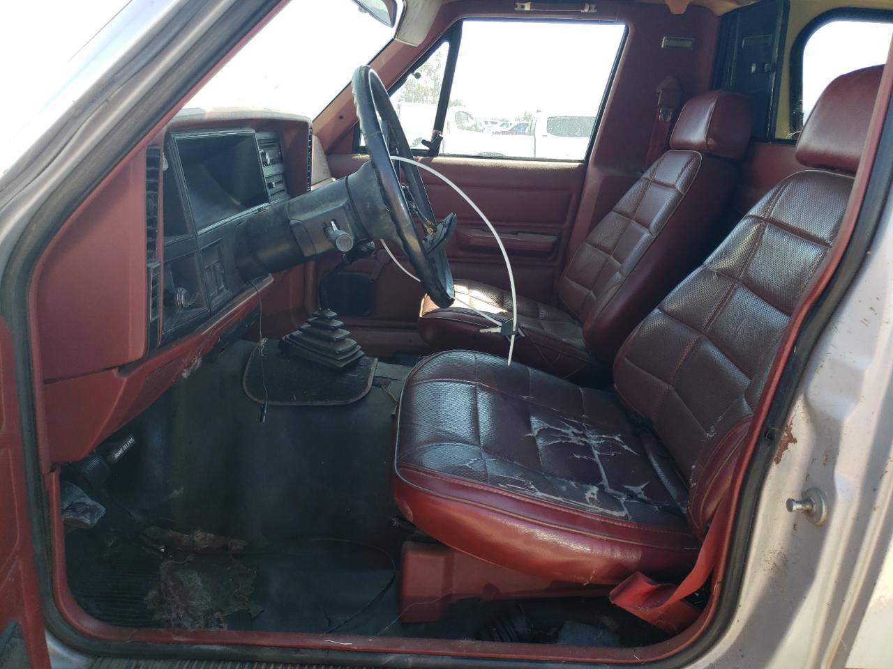 1986 Jeep Comanche Custom Silver vin: 1JTHW6618GT043075
