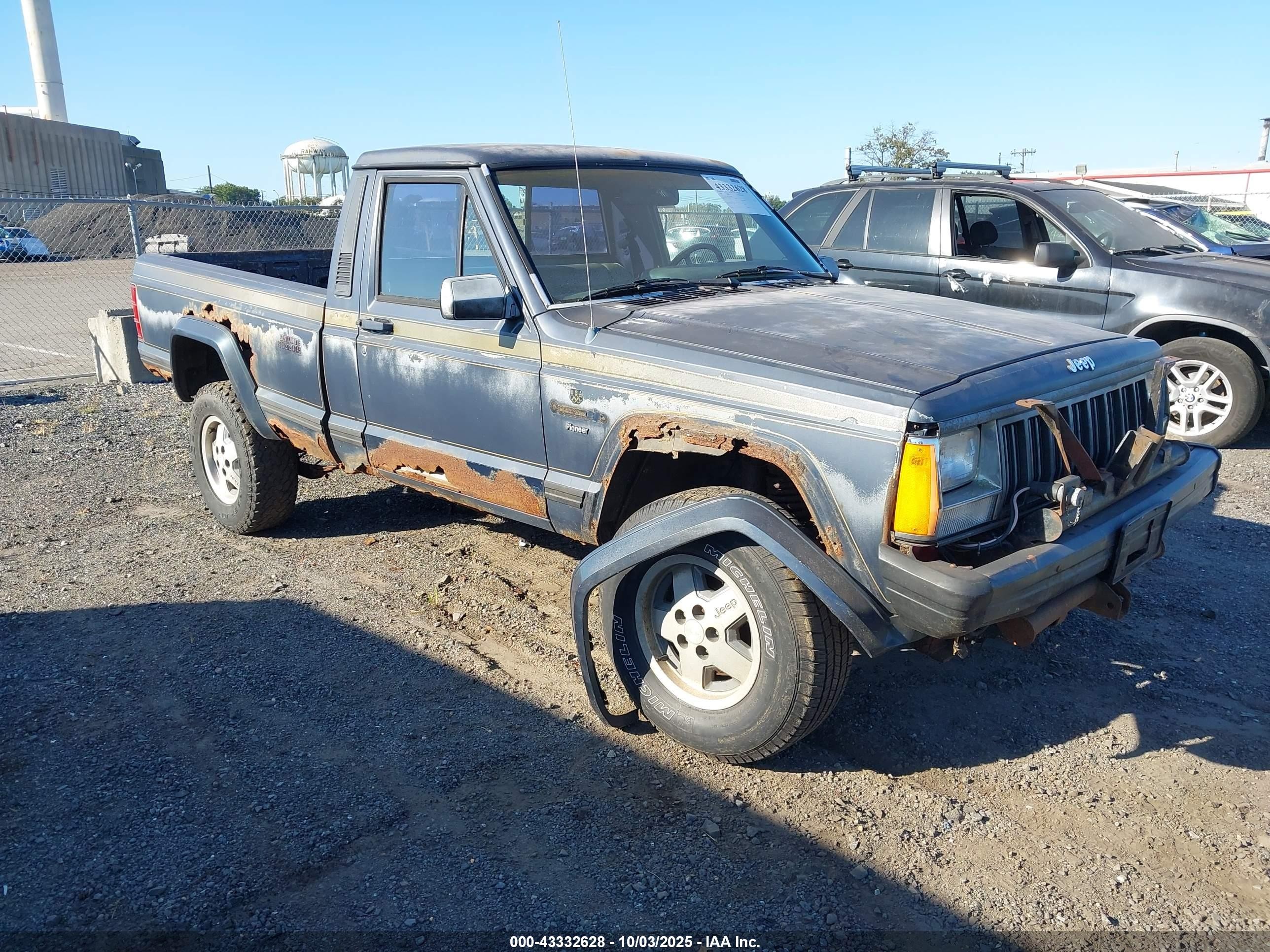 1988 Jeep Comanche Pioneer Gray vin: 1JTML63P3JT255969