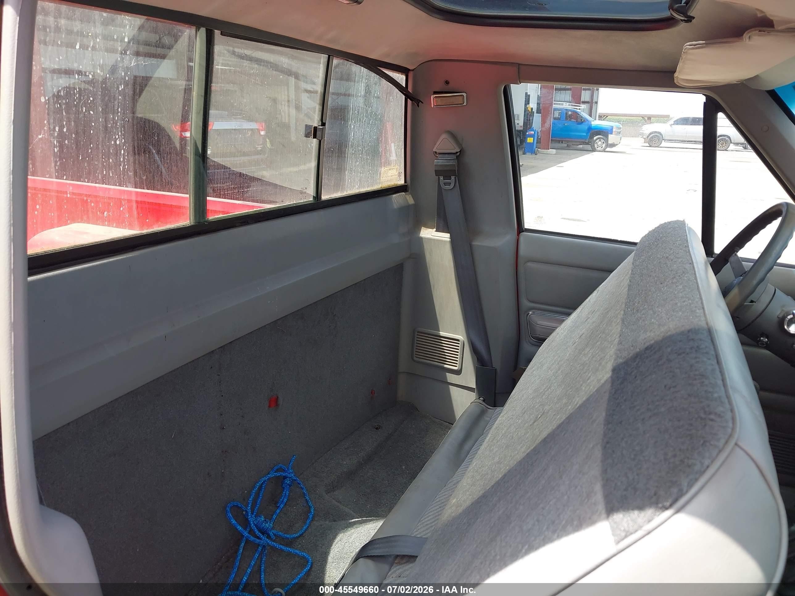 1988 Jeep Comanche Pioneer Red vin: 1JTML65PXJT085736