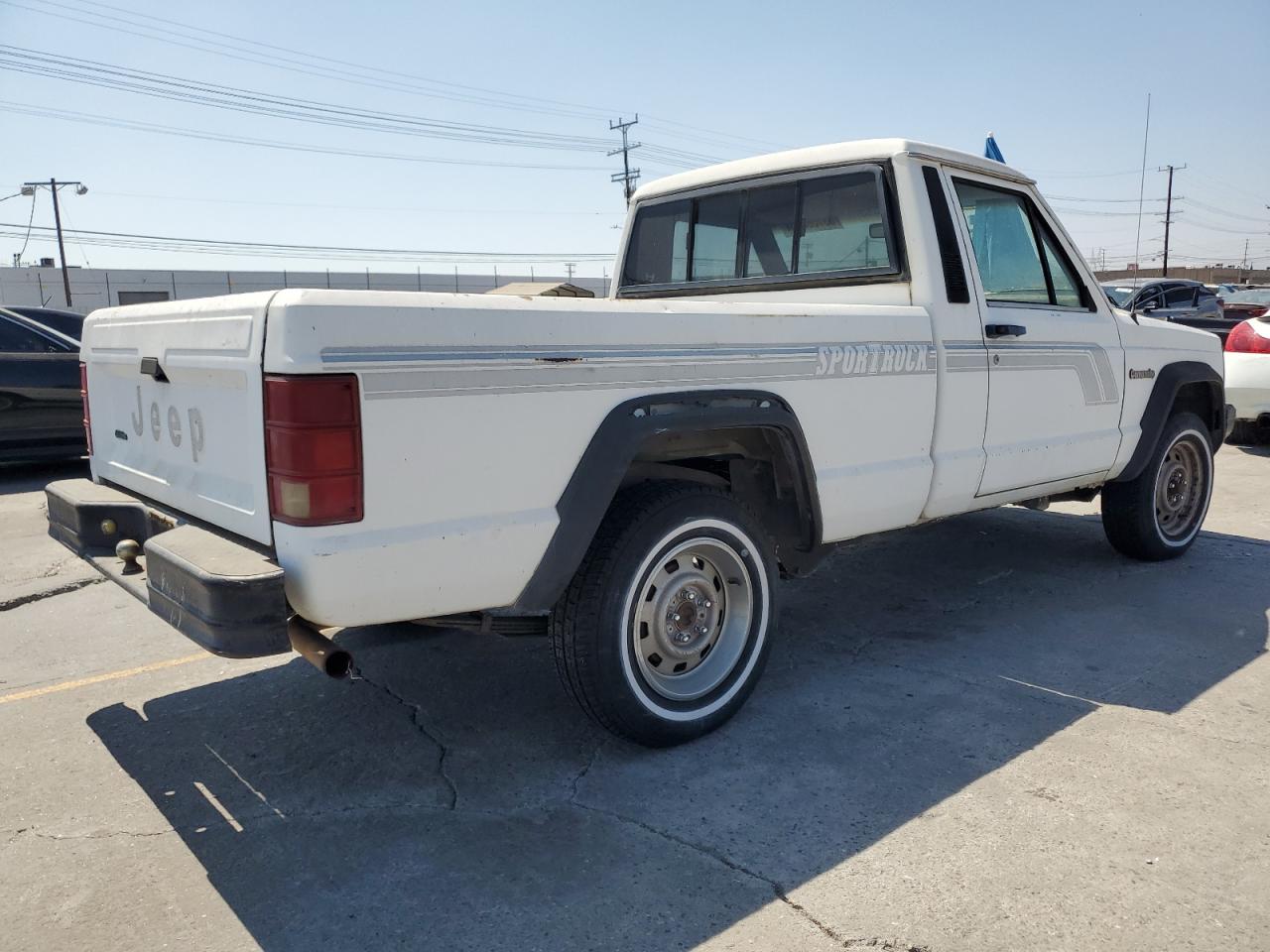 1988 Jeep Comanche White vin: 1JTMW641XJT005145