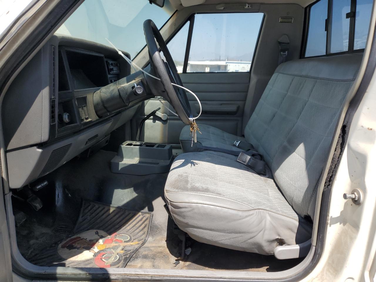 1988 Jeep Comanche White vin: 1JTMW641XJT005145