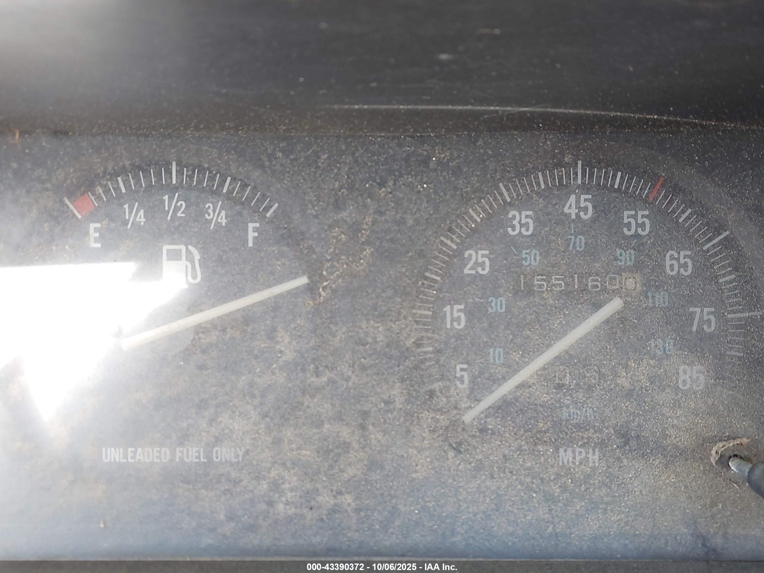 1988 Jeep Comanche Pioneer Red vin: 1JTMW64P4JT256005