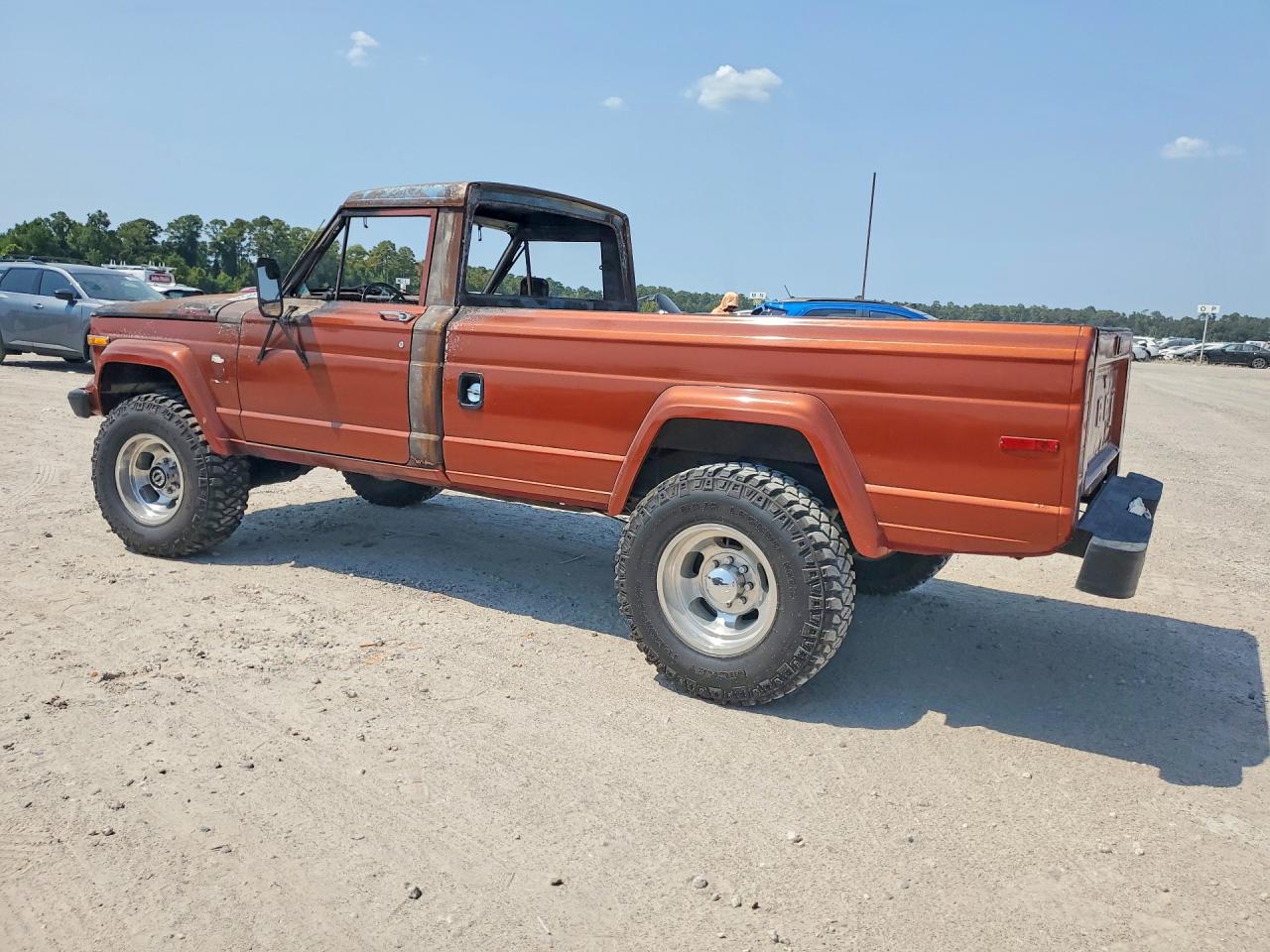 1985 Jeep Jeep Truck J10 Orange vin: 1JTNJ26N1FT143868